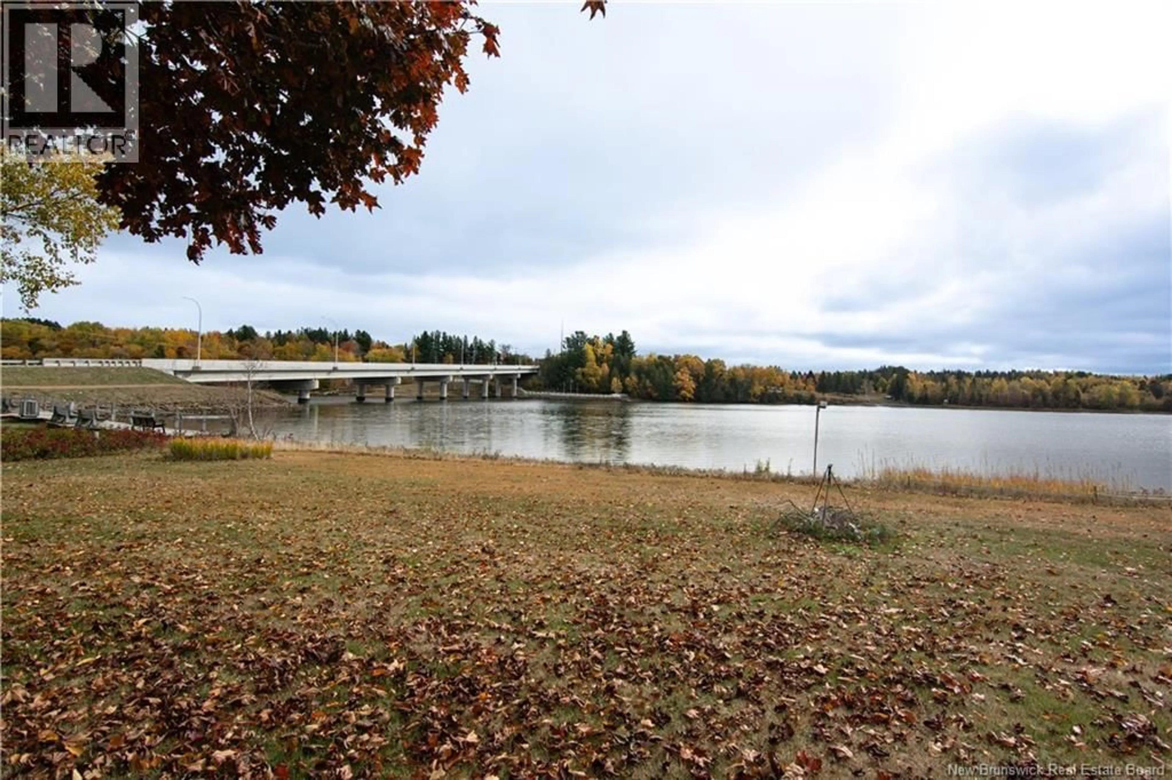 Patio, water/lake/river/ocean view for 9 ARCHIGNY, Saint-Louis-De-Kent New Brunswick E4X1C5
