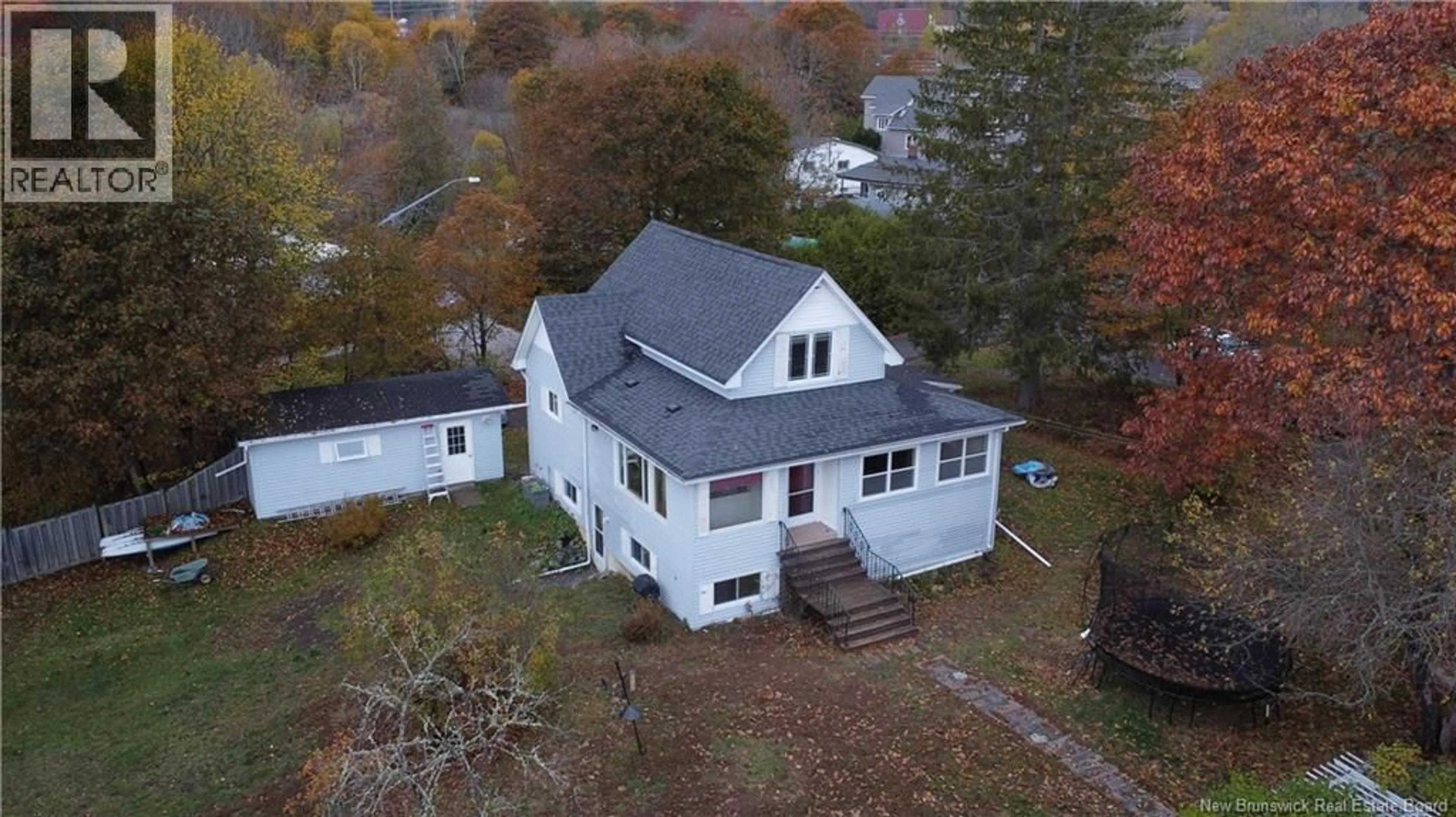 A pic from outside/outdoor area/front of a property/back of a property/a pic from drone, building for 7 SPRUCE STREET, Grand Bay-Westfield New Brunswick E5K1M1