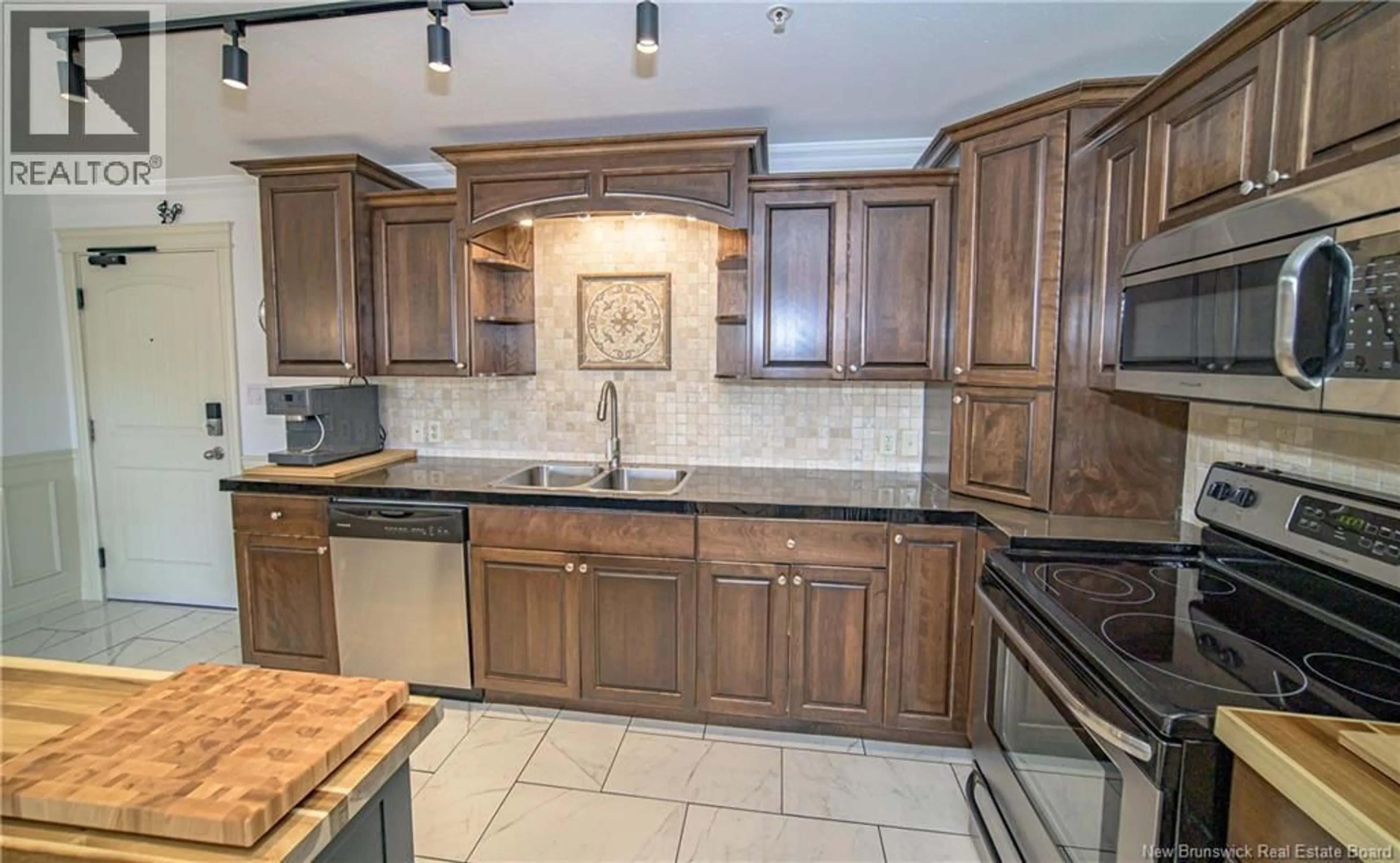 Standard kitchen, ceramic/tile floor for 328 - 165 VALCOUR DRIVE, Fredericton New Brunswick E3C0H5