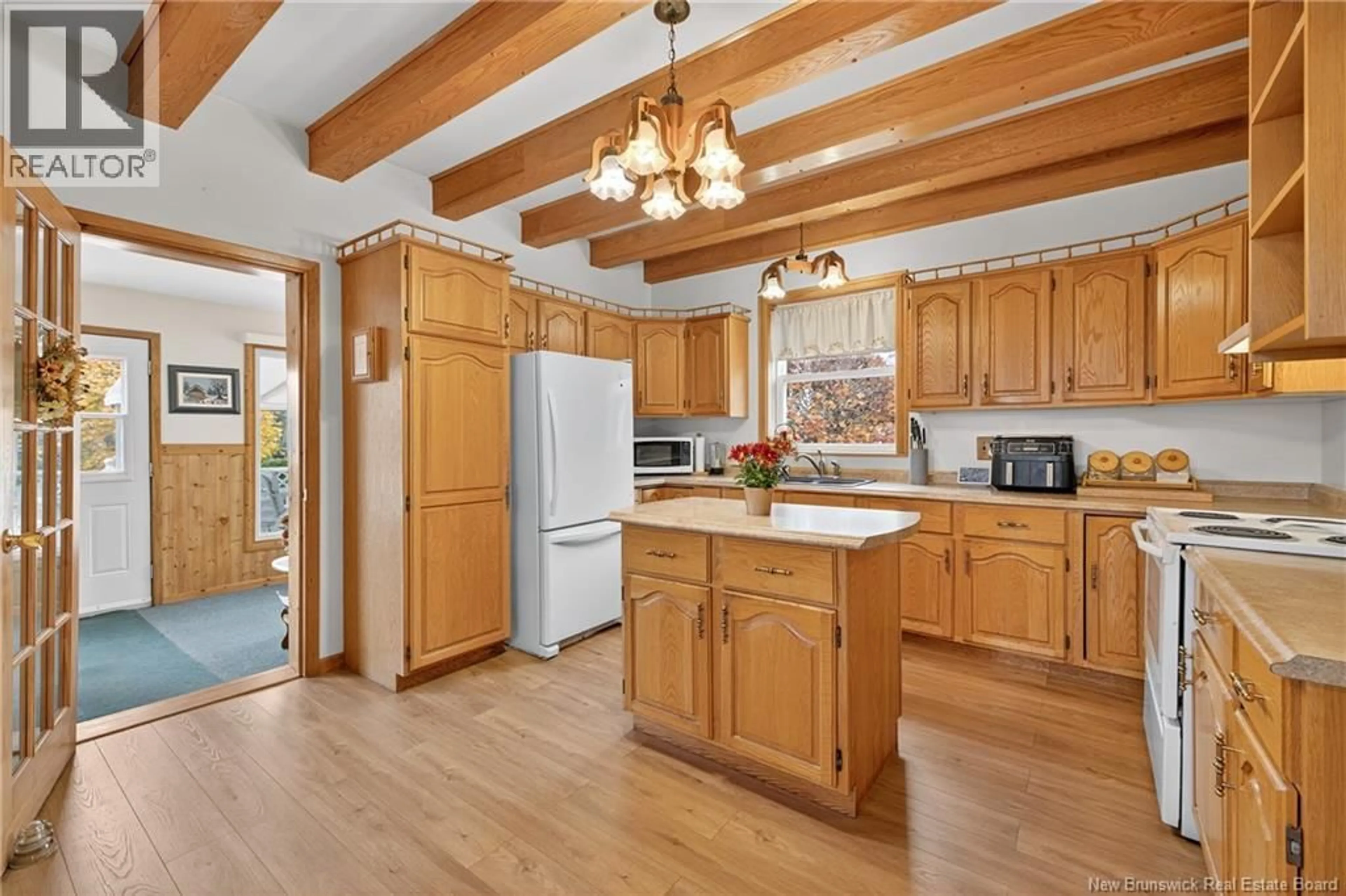 Open concept kitchen, unknown for 10 BASIN STREET, Bathurst New Brunswick E2A6N2