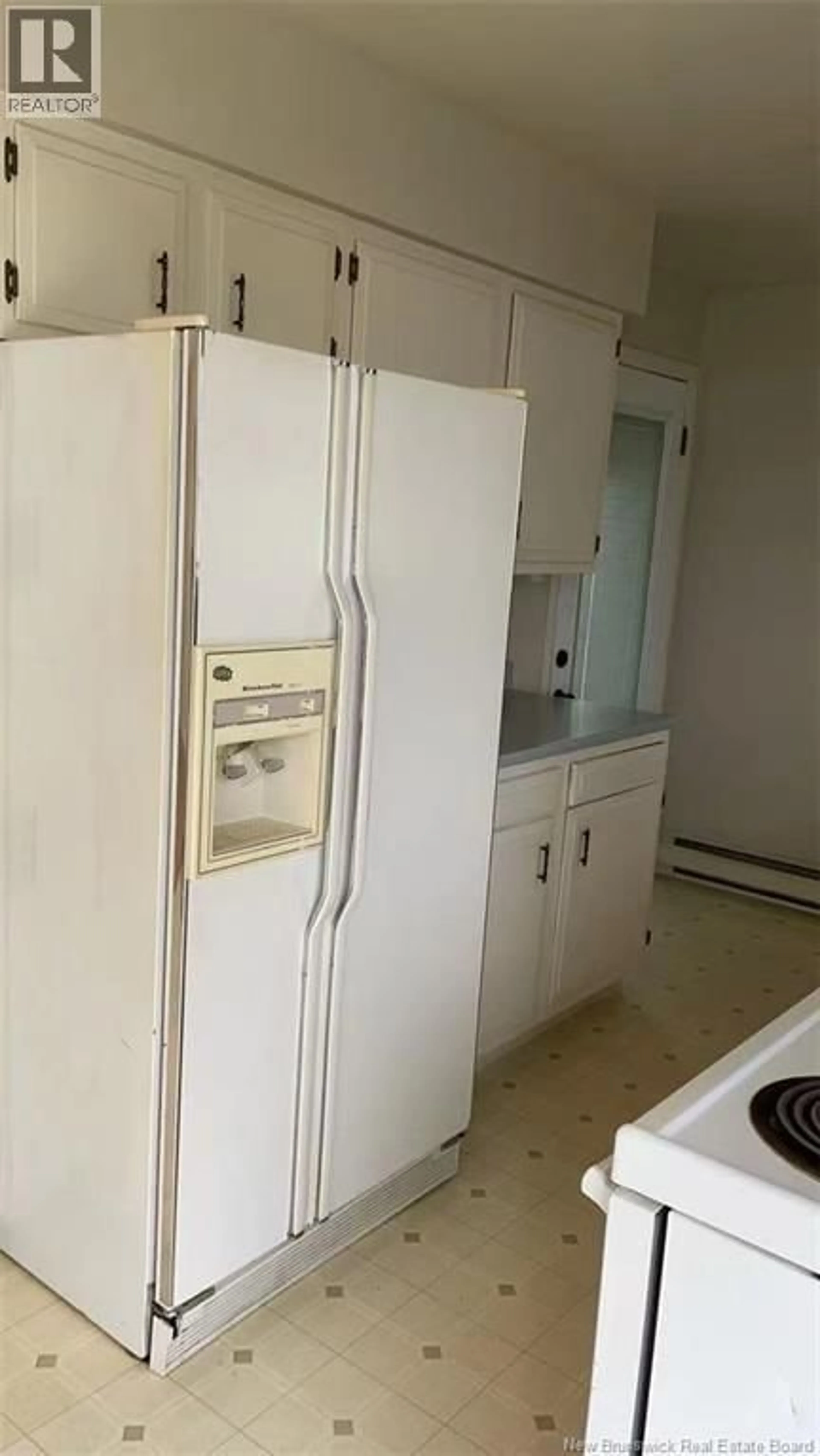 Standard kitchen, floor is not visible for 332 KENDRA STREET, Moncton New Brunswick E1C4K4