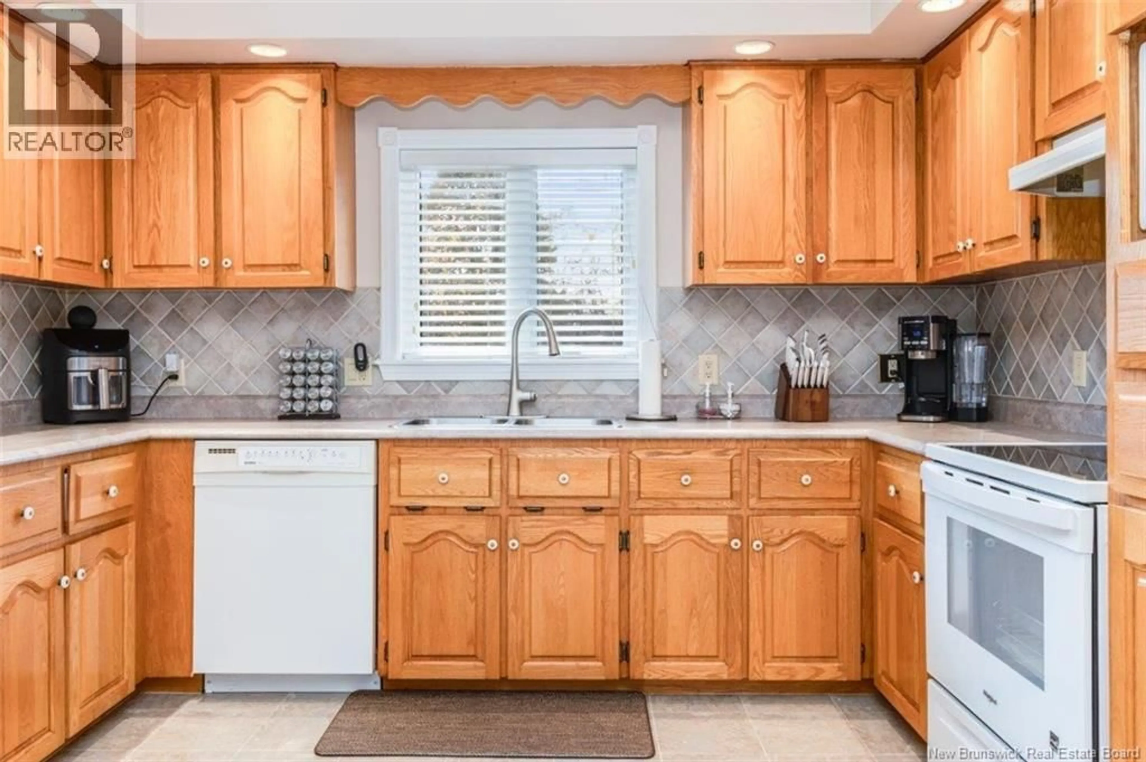 Standard kitchen, ceramic/tile floor for 5 TIMBER LANE, Fredericton New Brunswick E3A8R6