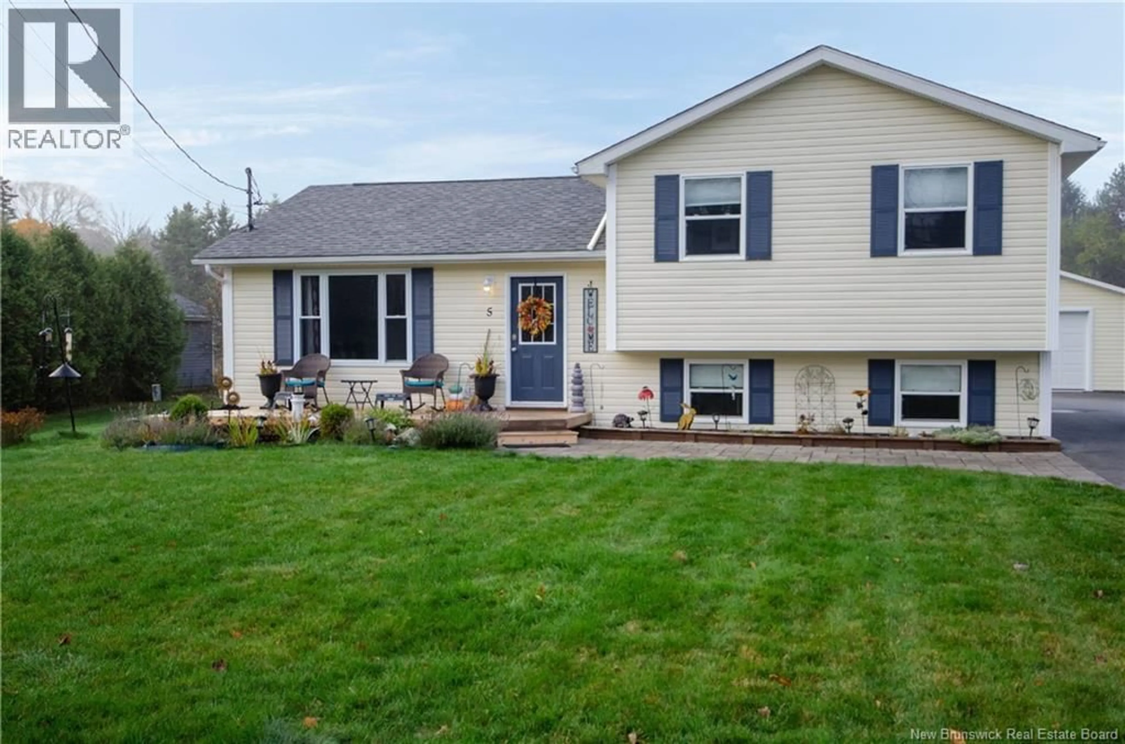 Home with vinyl exterior material, street for 5 MCCARRON DRIVE, Quispamsis New Brunswick E2E4N4