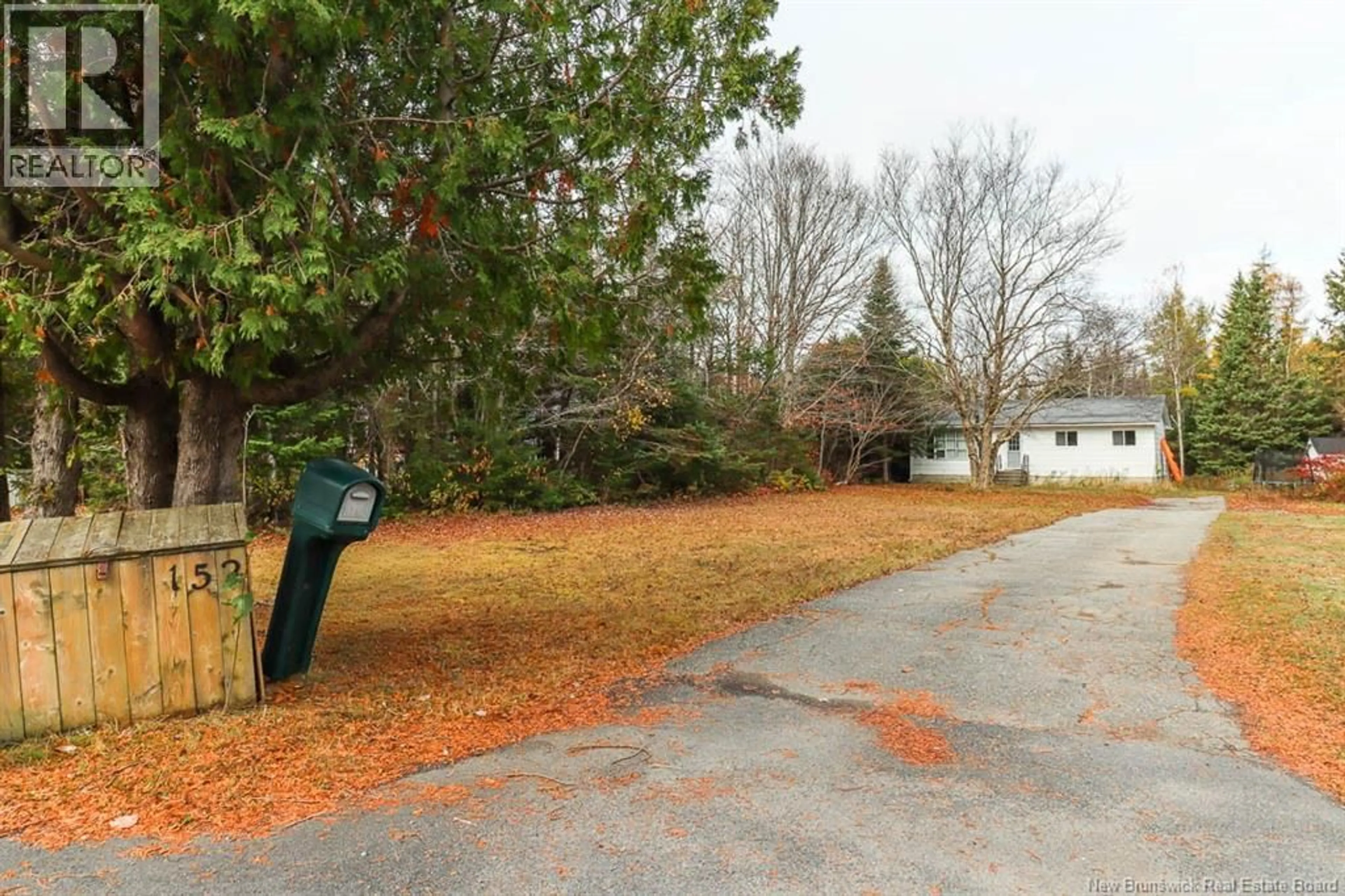 A pic from outside/outdoor area/front of a property/back of a property/a pic from drone, street for 152 OWENS ROAD, Saint John New Brunswick E2N1K7