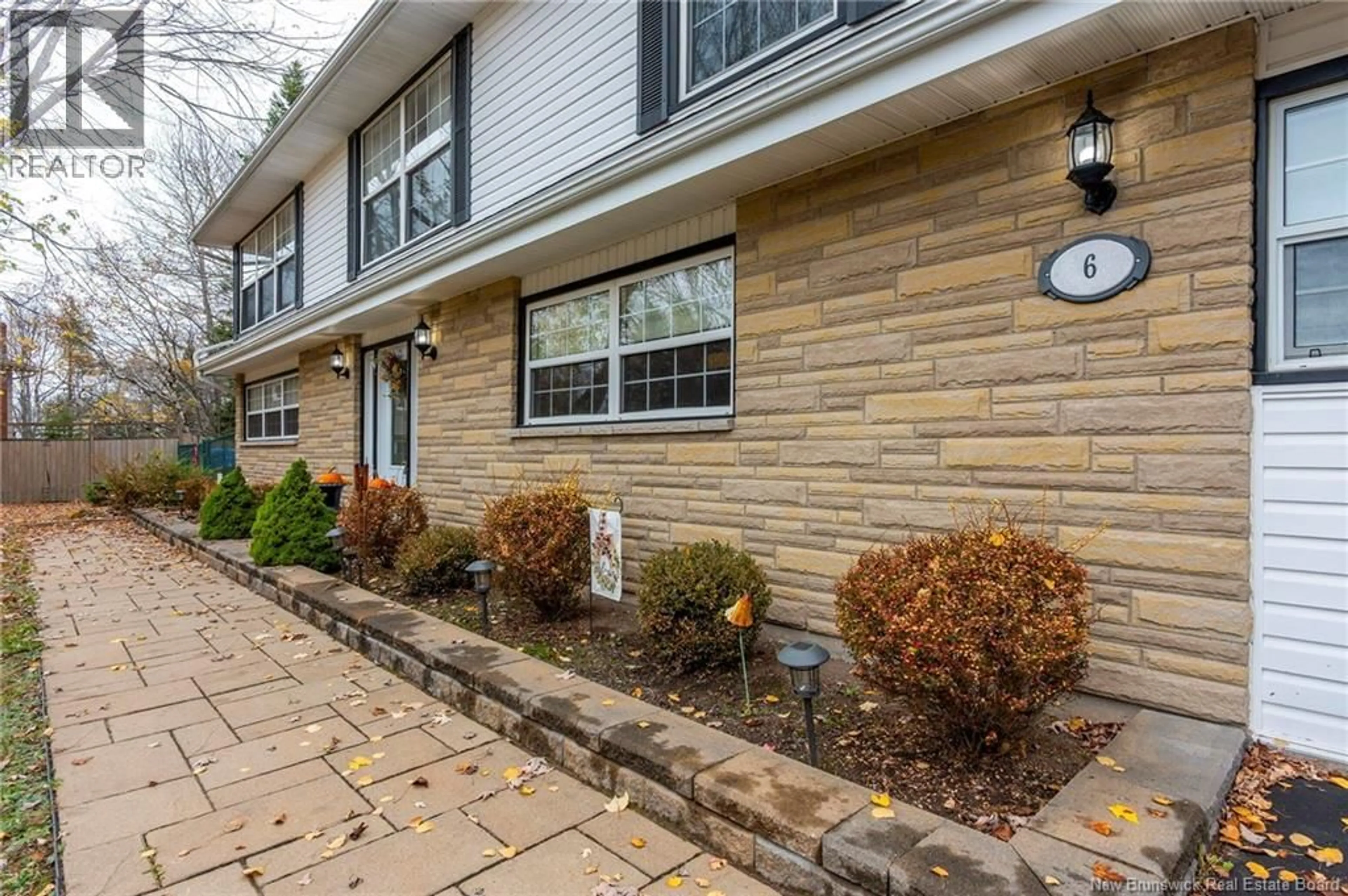 Patio, street for 6 LORI COURT, Saint John New Brunswick E2E2J5