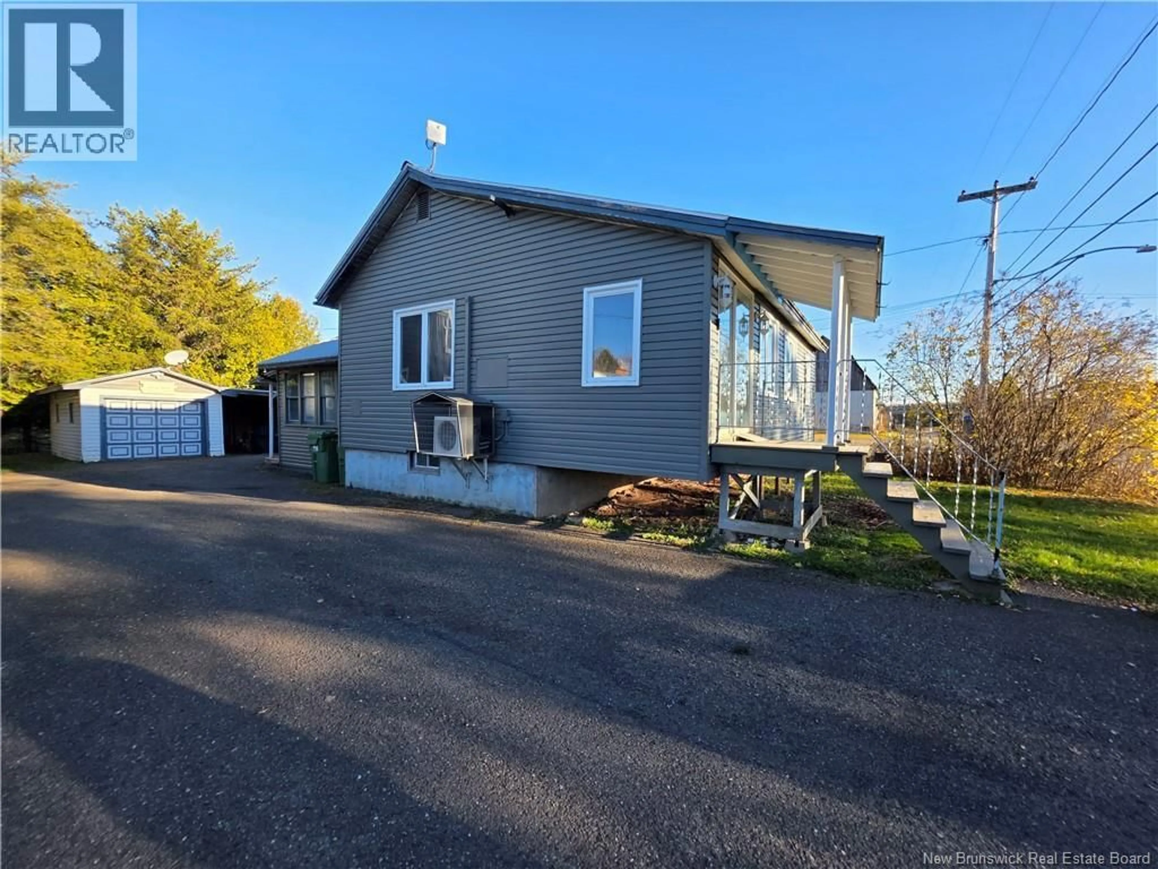 Home with vinyl exterior material, unknown for 422 TOBIQUE STREET, Plaster Rock New Brunswick E7G3Z7