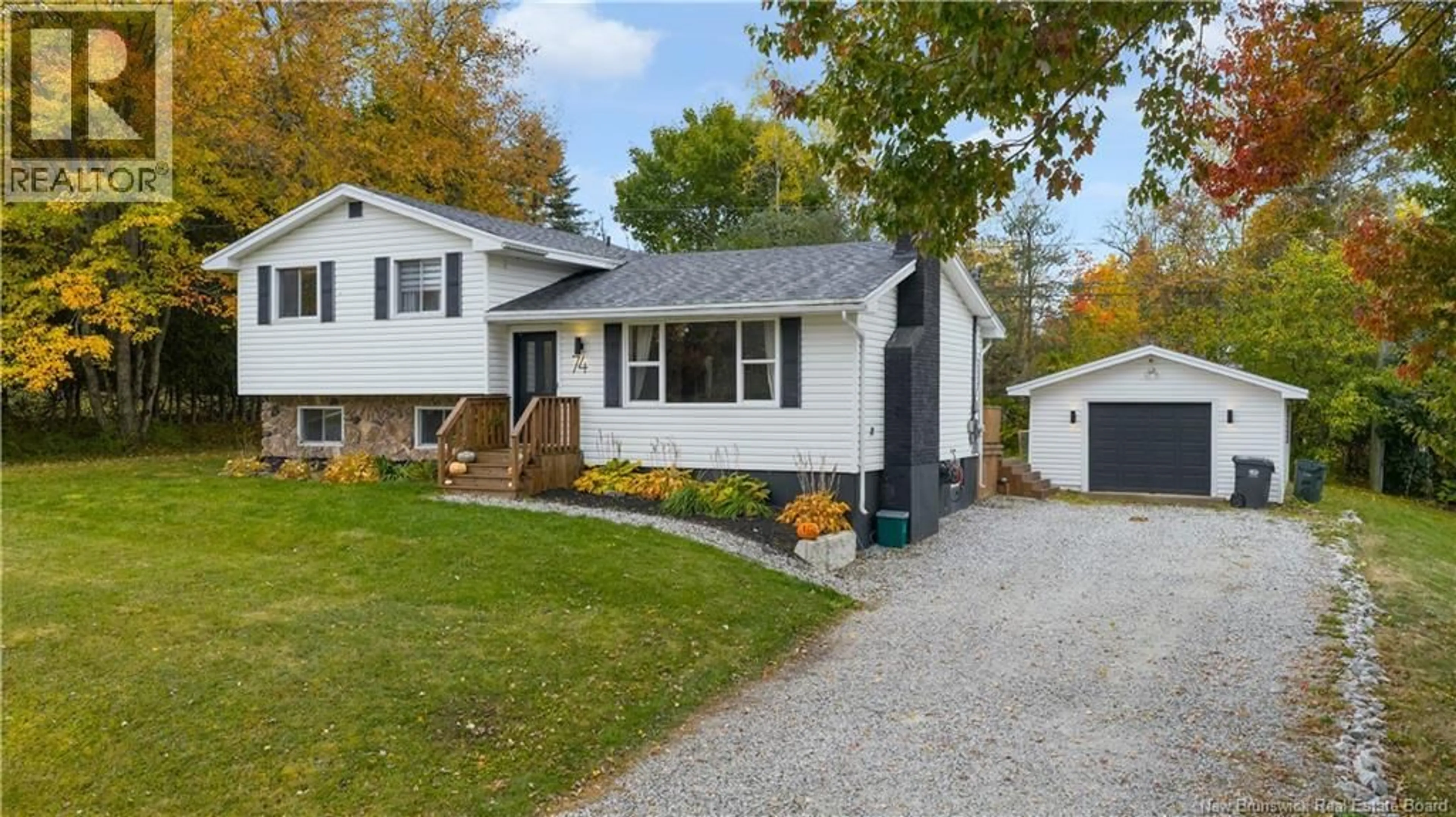 Home with vinyl exterior material, street for 74 HIGHLAND DRIVE, Hampton New Brunswick E5N5C7