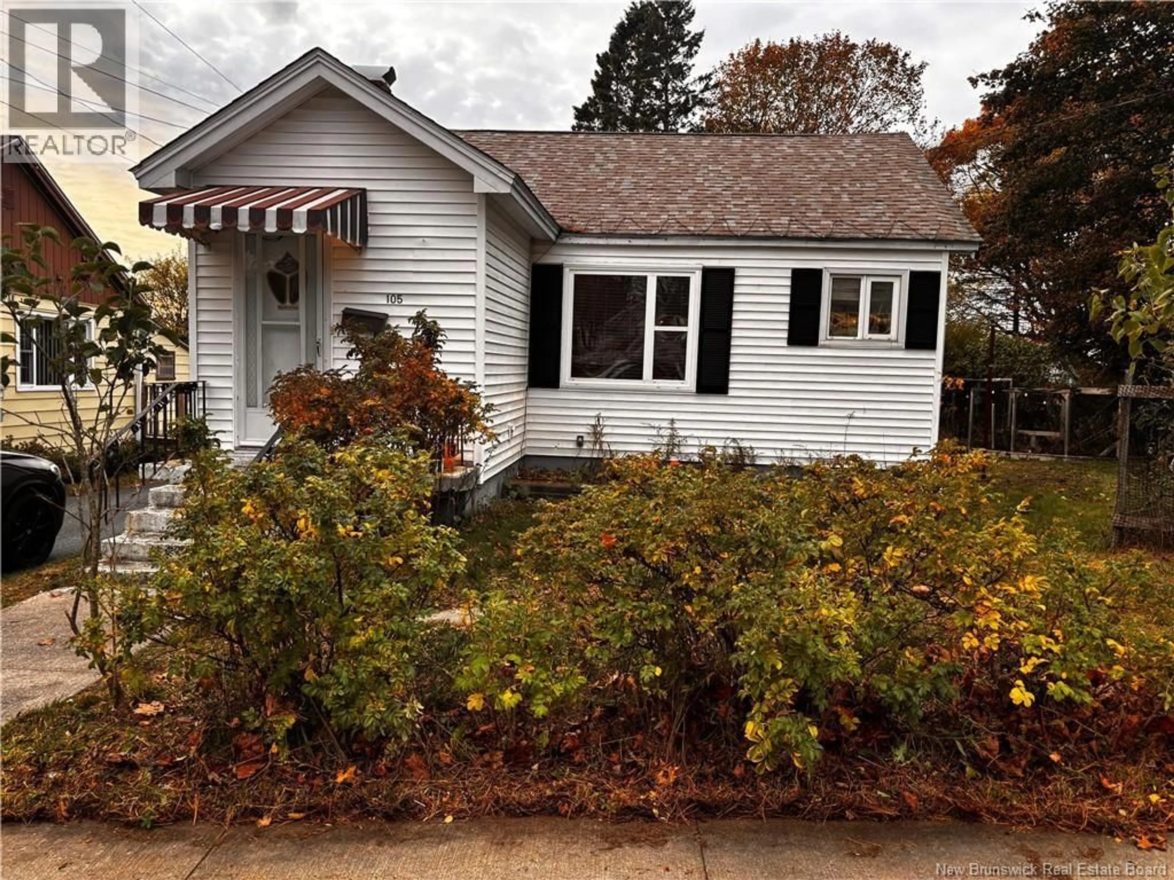 Home with vinyl exterior material, street for 105 BEAVERBROOK AVENUE, Saint John New Brunswick E2K2W8