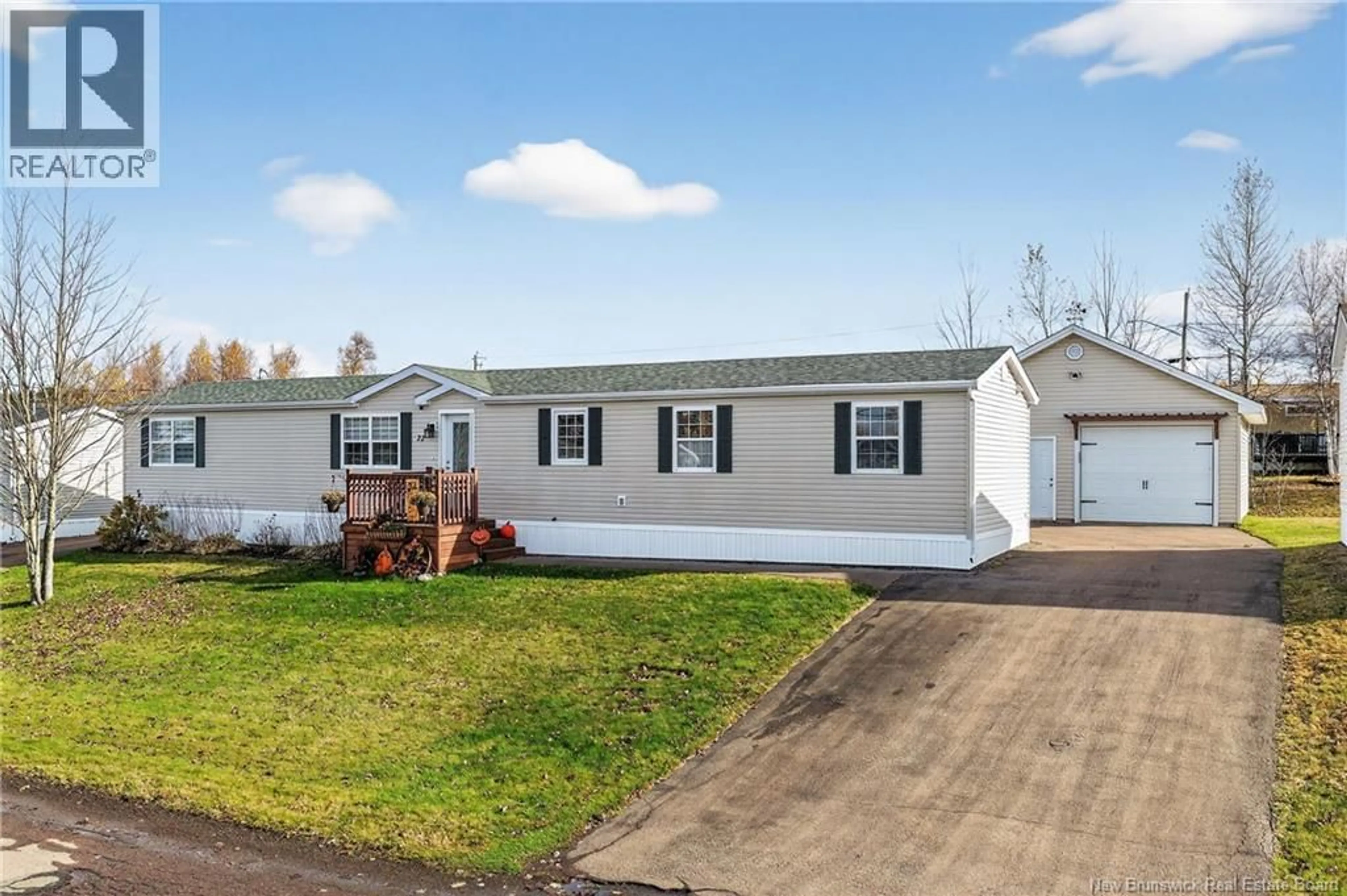 Home with vinyl exterior material, water/lake/river/ocean view for 22 RESTIGOUCHE, Dieppe New Brunswick E1A7N1