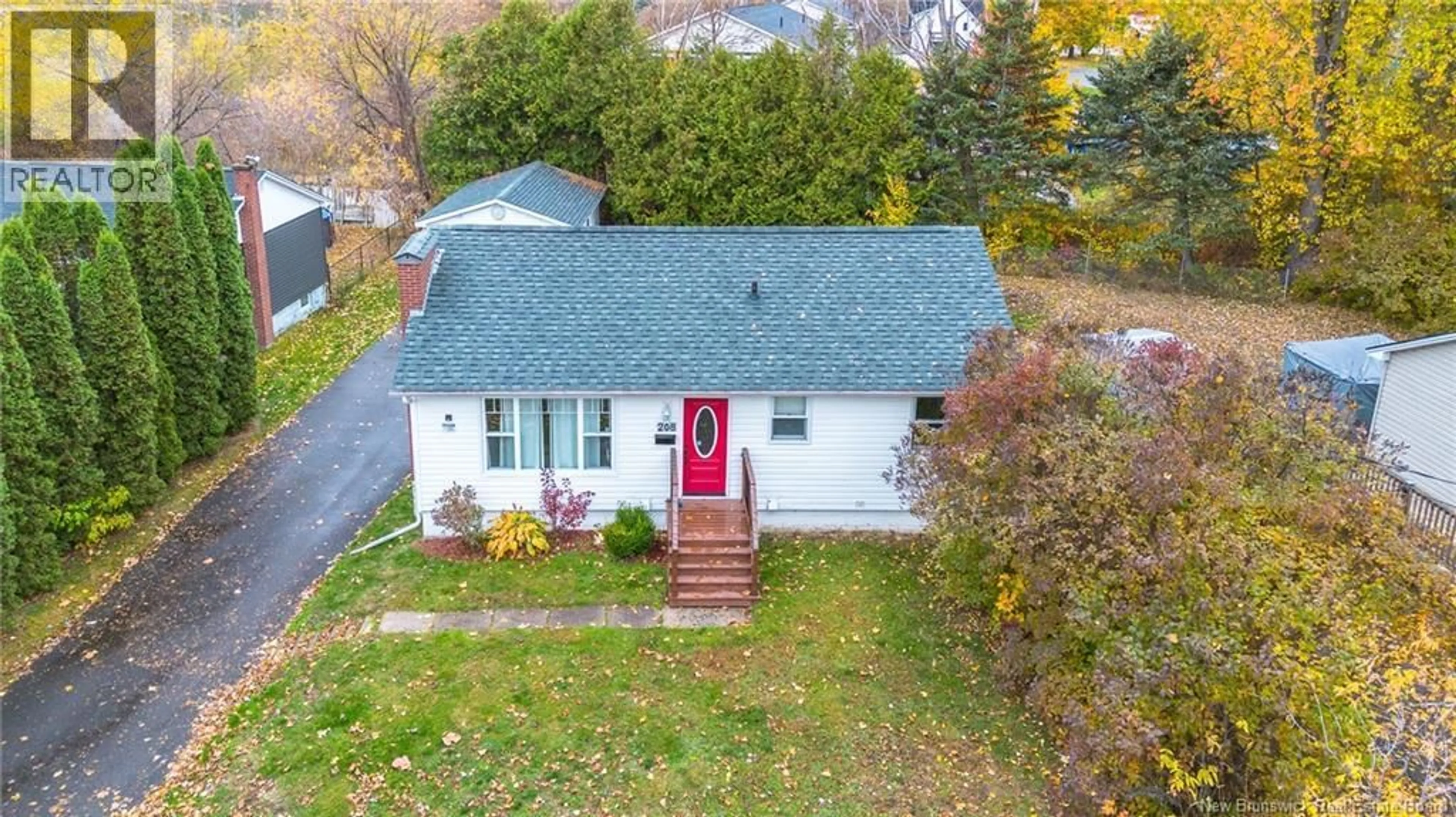 A pic from outside/outdoor area/front of a property/back of a property/a pic from drone, street for 208 MCNEILL AVENUE, Fredericton New Brunswick E3A1J6