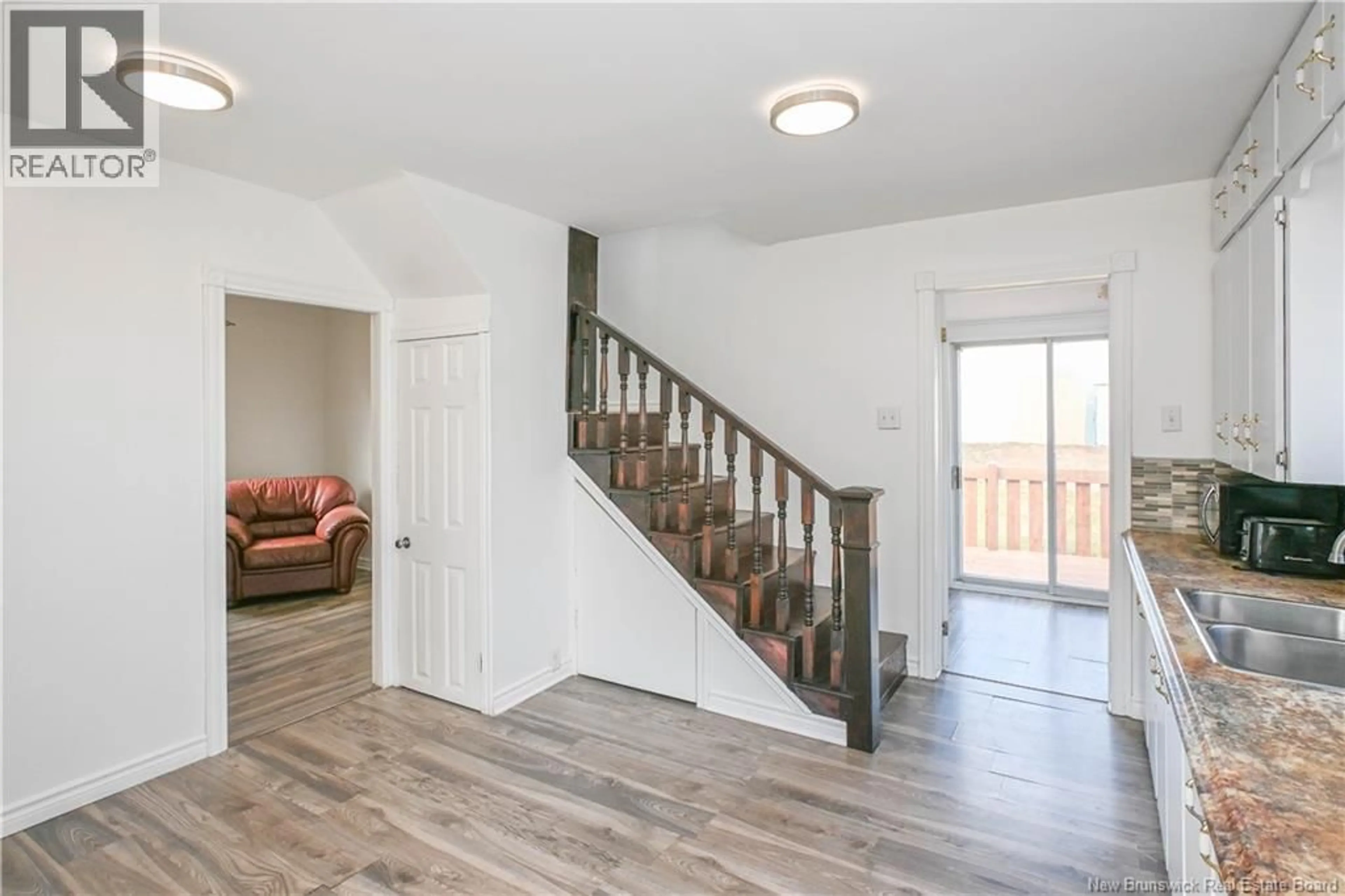 Indoor entryway for 135 DEGRÂCE, Shippagan New Brunswick E8S1H3