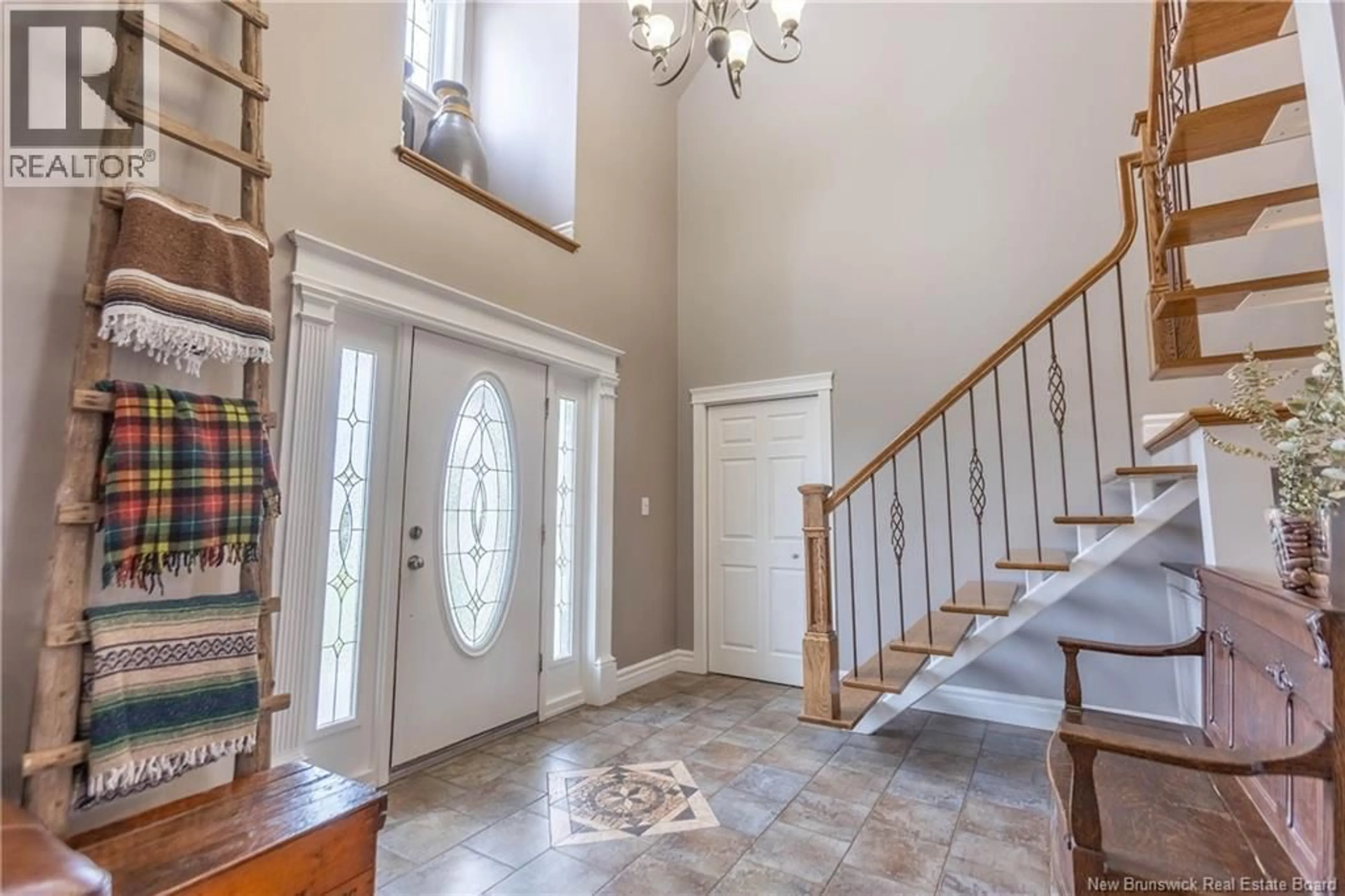 Indoor entryway for 1330 ROUTE 933, Haute-Aboujagane New Brunswick E4P5T2