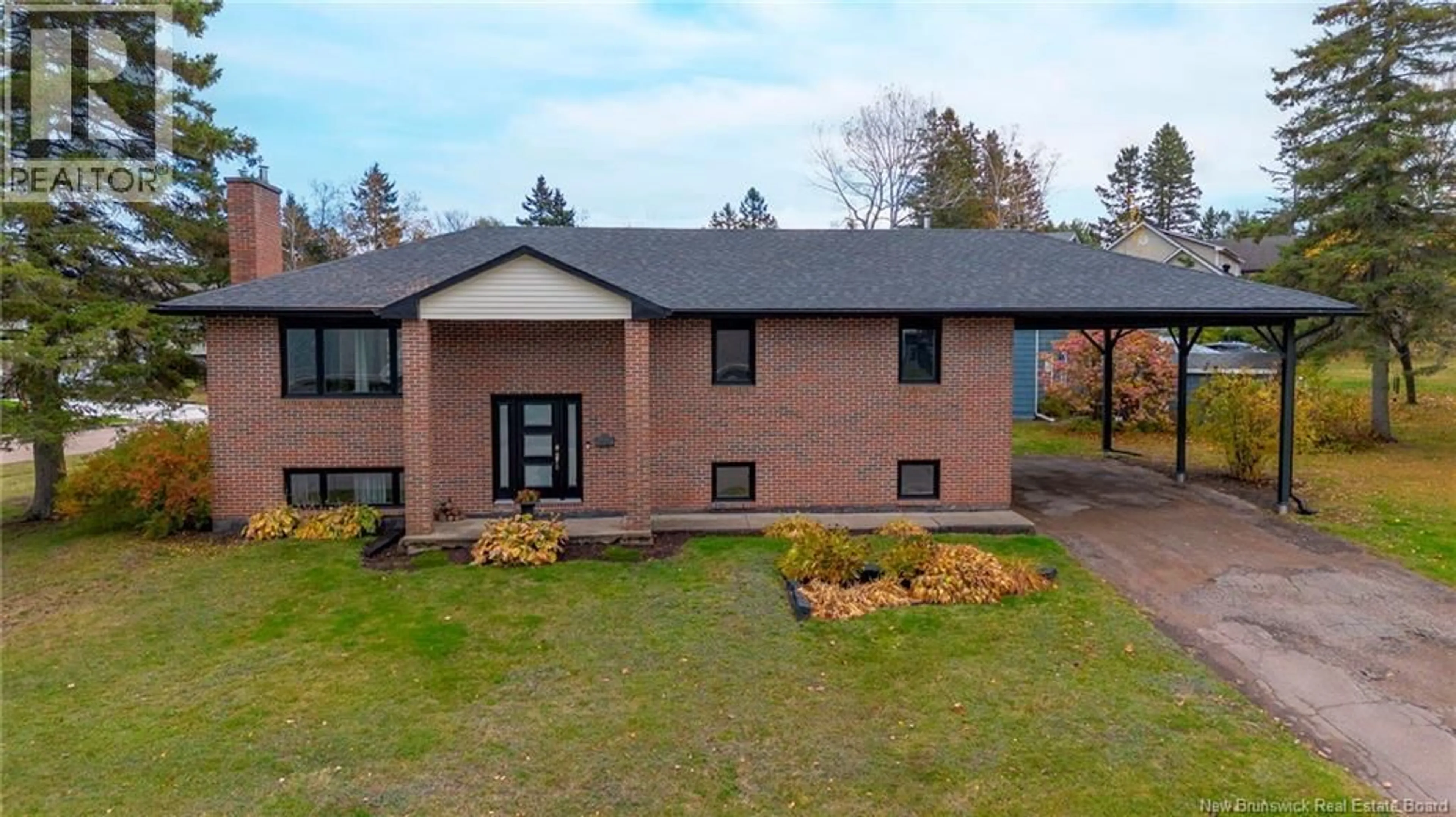 A pic from outside/outdoor area/front of a property/back of a property/a pic from drone, building for 150 GLENGROVE ROAD, Moncton New Brunswick E1A5X3