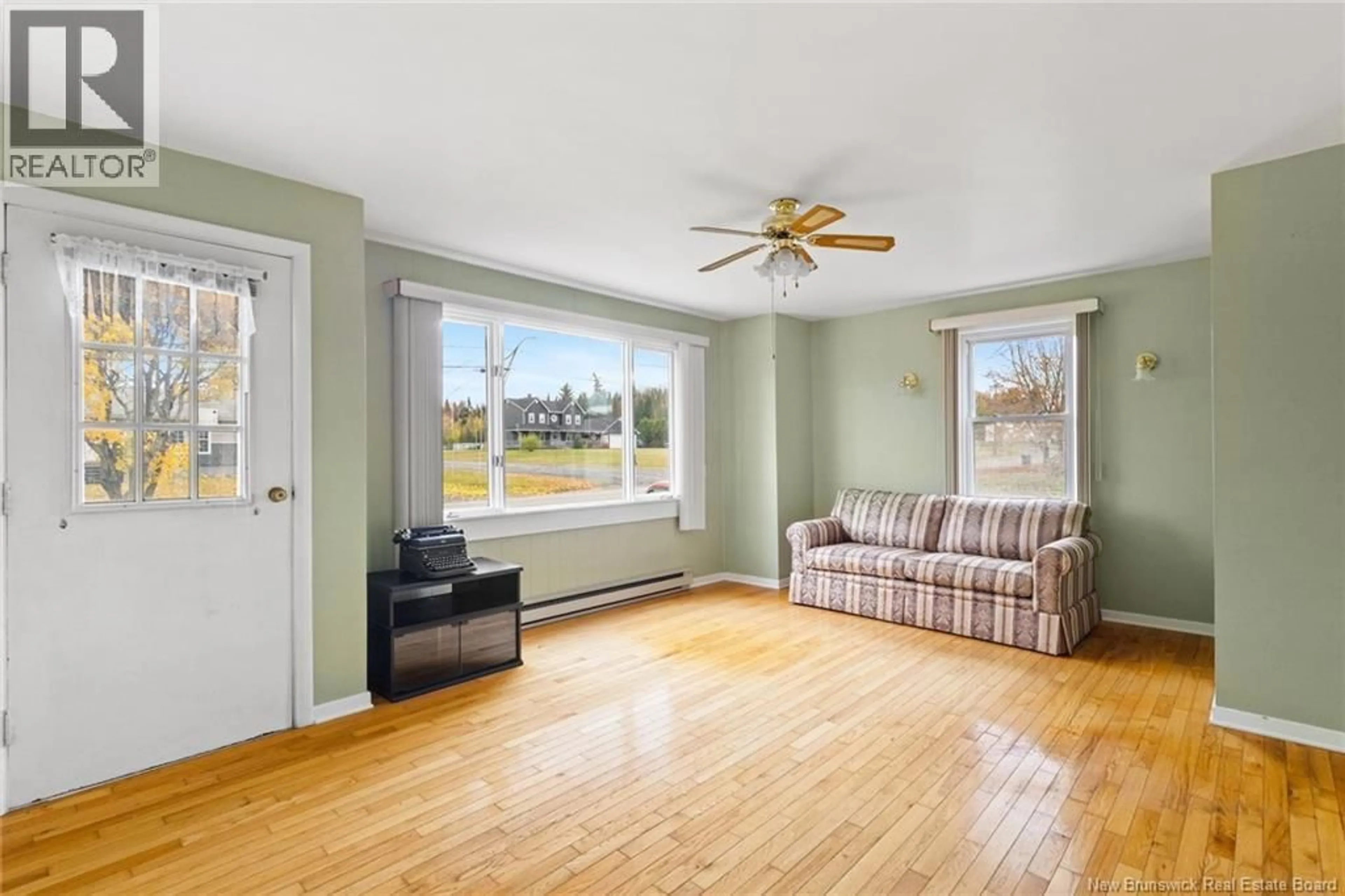 Living room with furniture, unknown for 133 WILSEY ROAD, Fredericton Junction New Brunswick E5L1W8