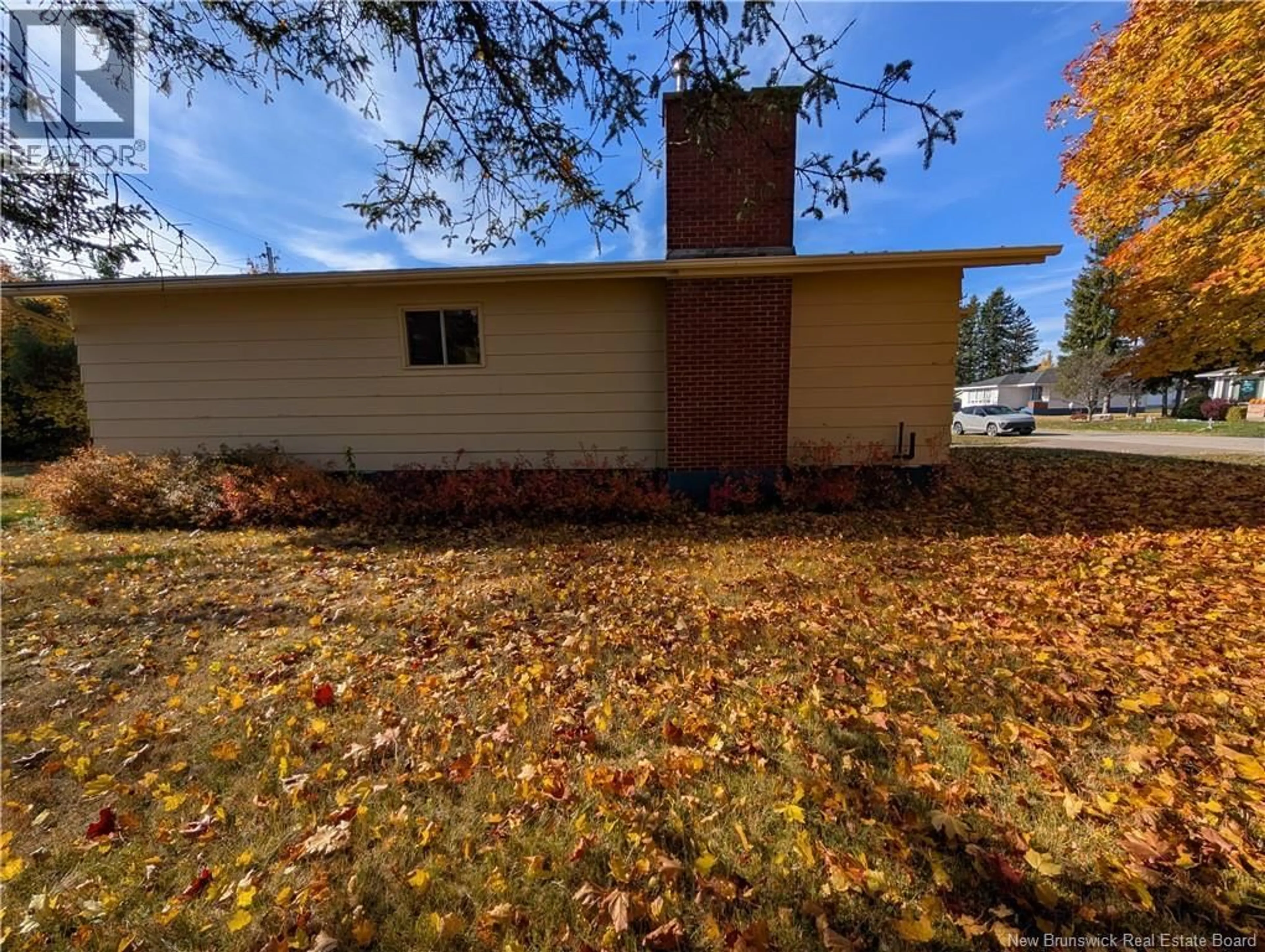 Unknown for 1105 SMITH, Bathurst New Brunswick E2A3V3