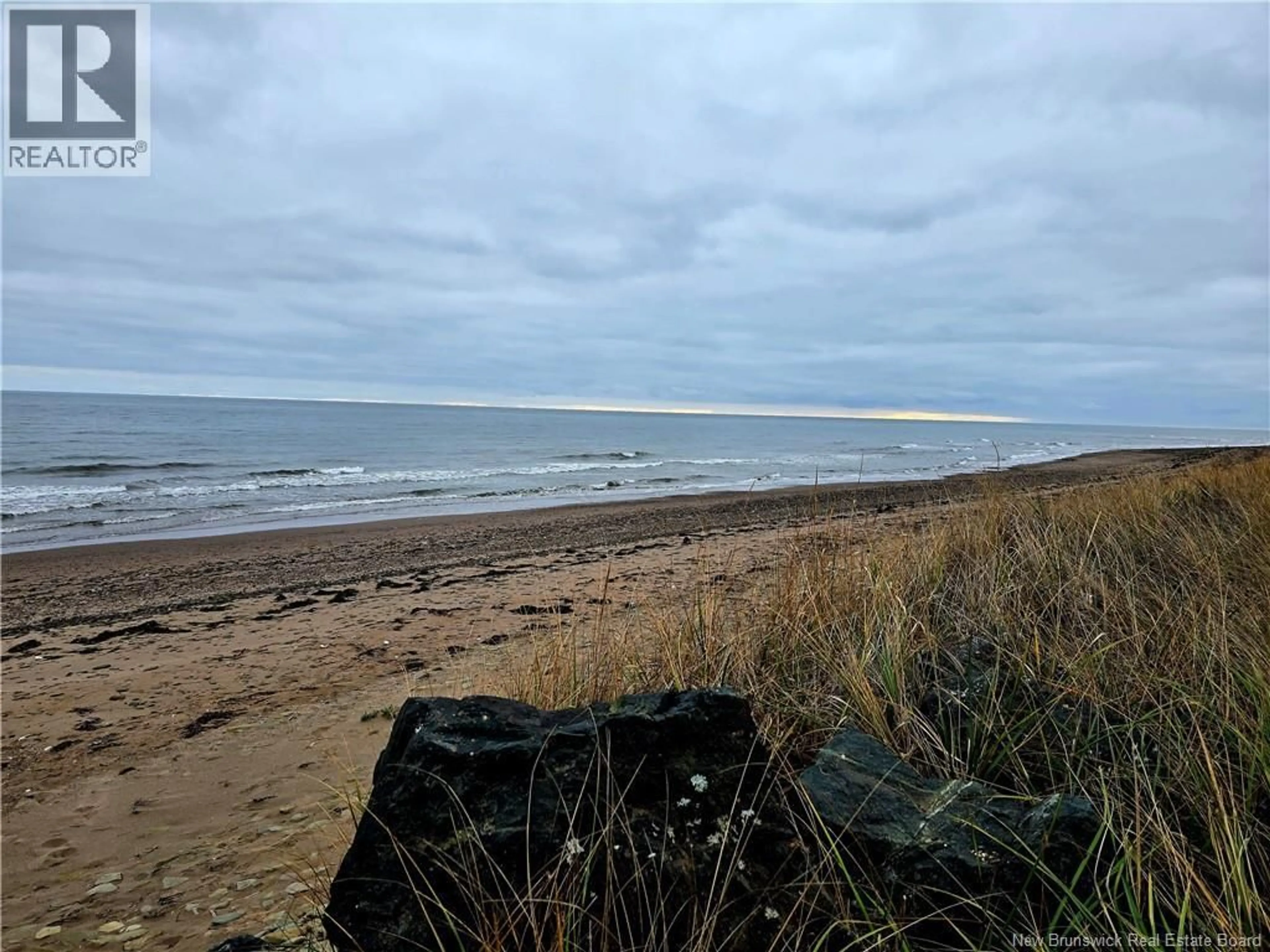 Blurry image for 46 RUE DE LA VIEILLE USINE STREET, Val-Comeau New Brunswick E1X4C2