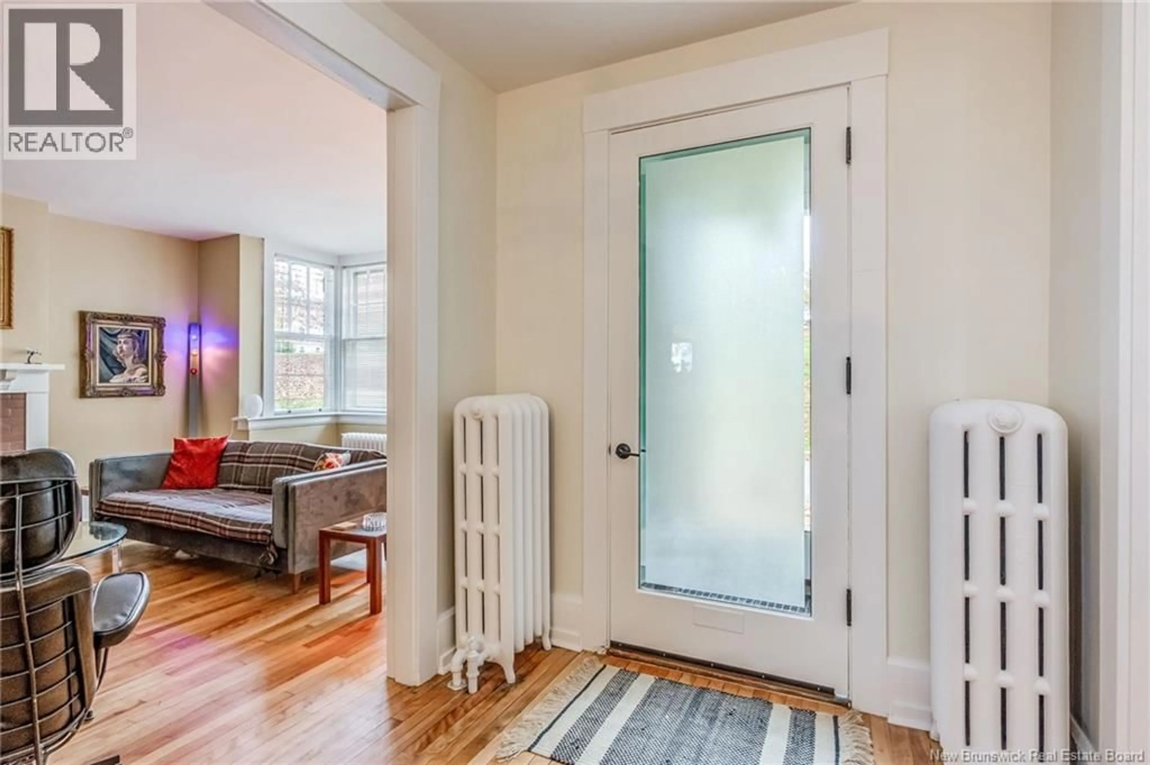 Indoor entryway for 20 QUEEN SQUARE SOUTH, Saint John New Brunswick E2L1R7