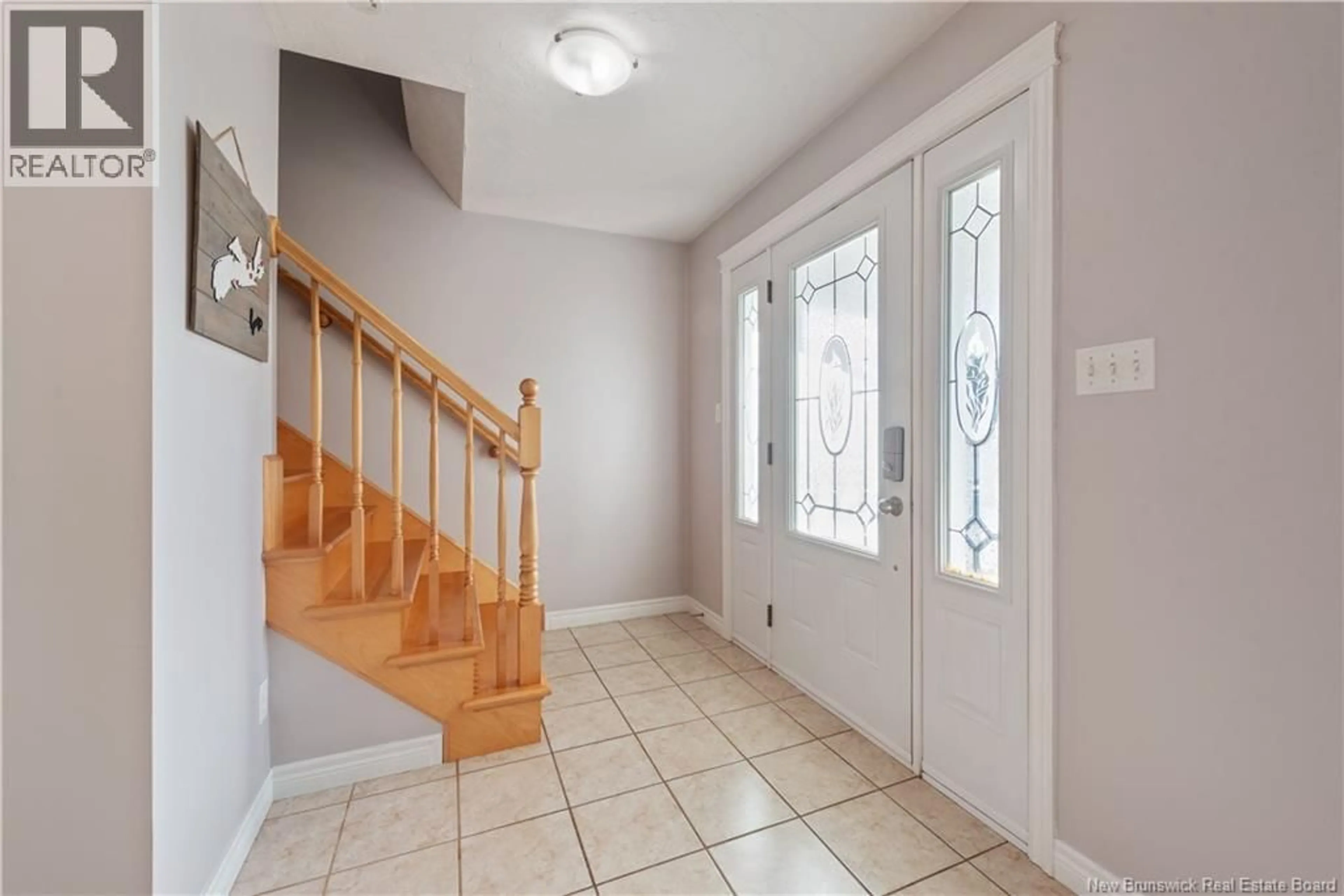 Indoor entryway for 67 LOTUSROW DRIVE, Moncton New Brunswick E1E4X1