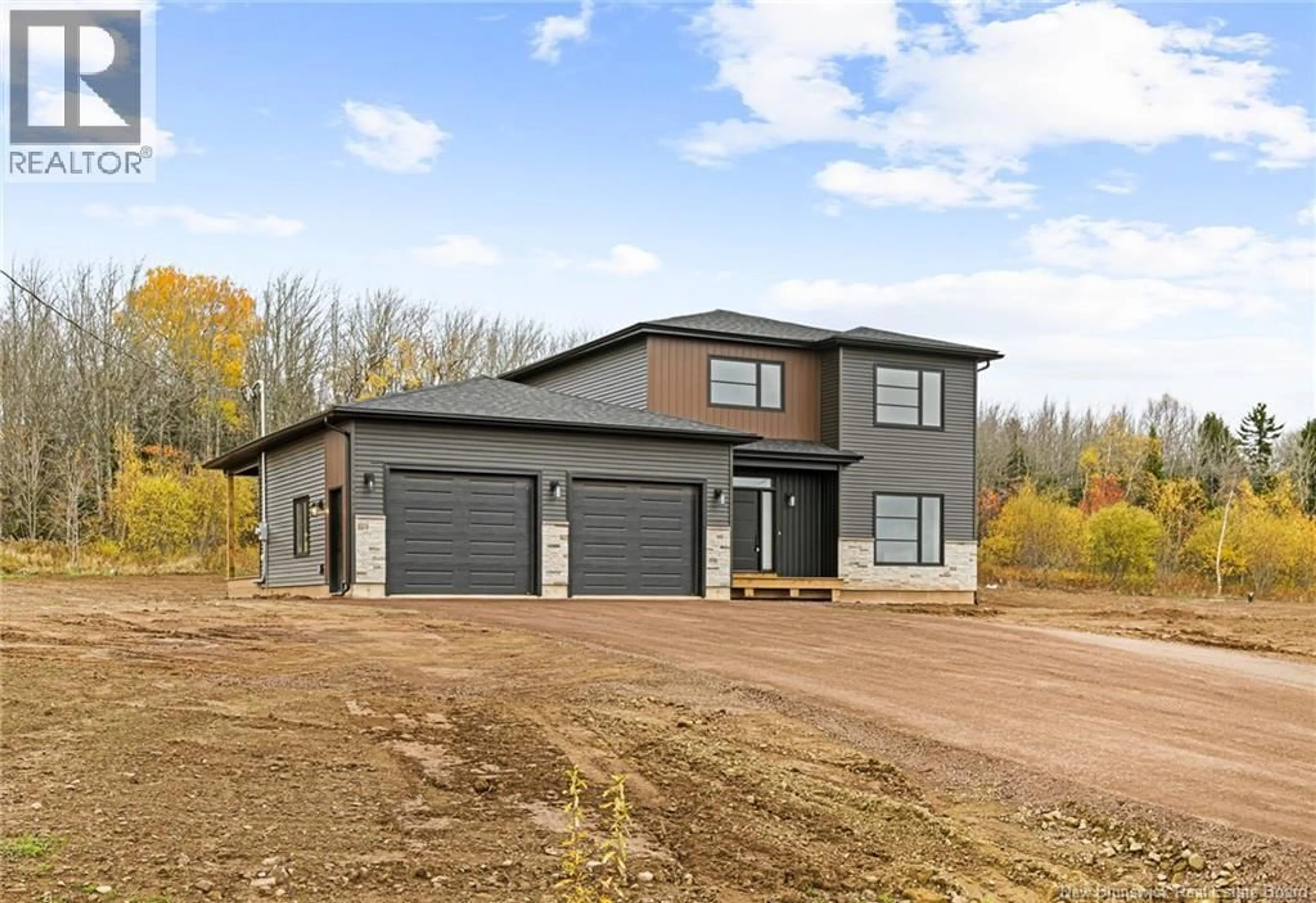 Home with vinyl exterior material, building for 31 JOVIALE DRIVE, Irishtown New Brunswick E1H0G7