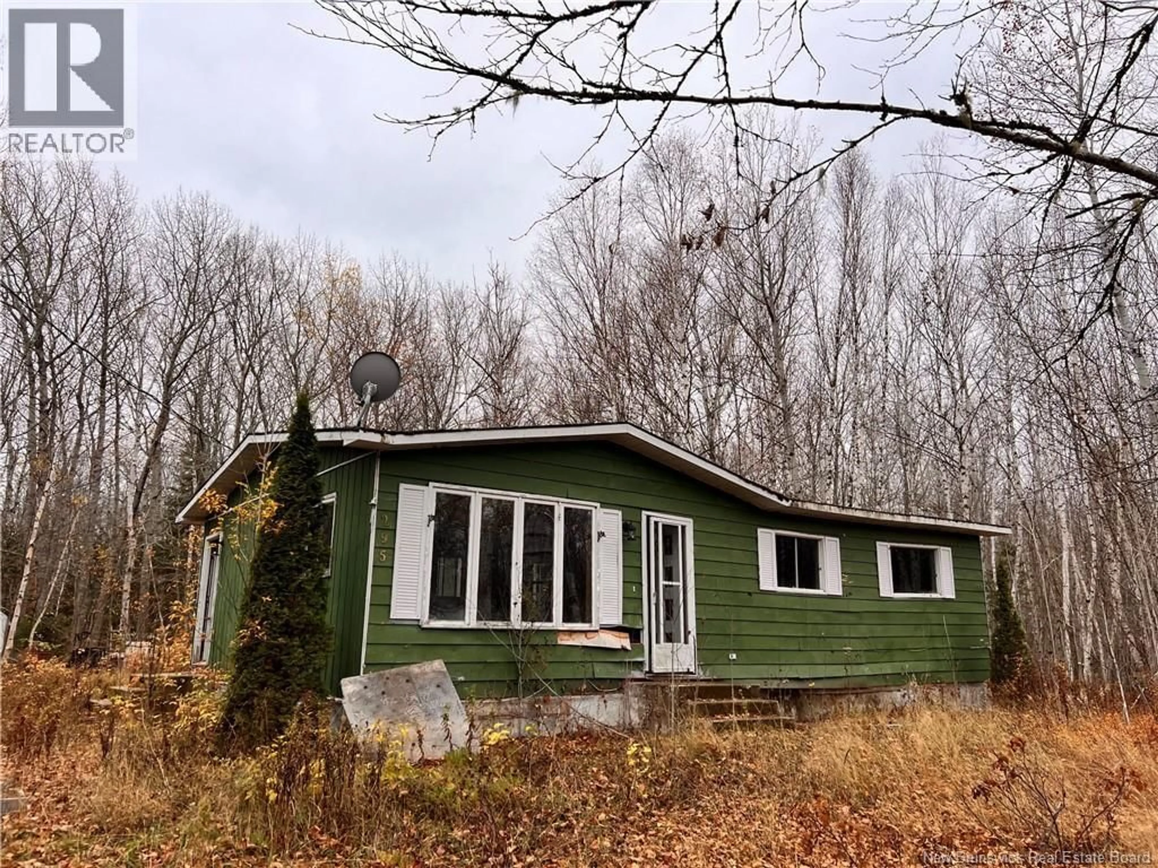 Shed for 295 GRAY STREET, Pabineau Falls New Brunswick E2A6T5
