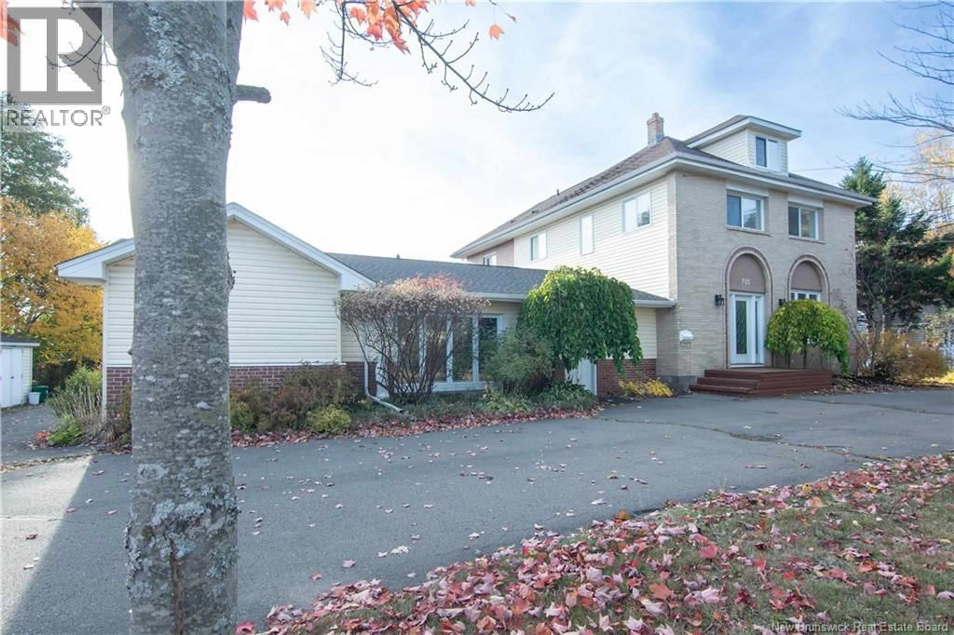 Unknown for 705 AMIRAULT STREET, Dieppe New Brunswick E1A1E9