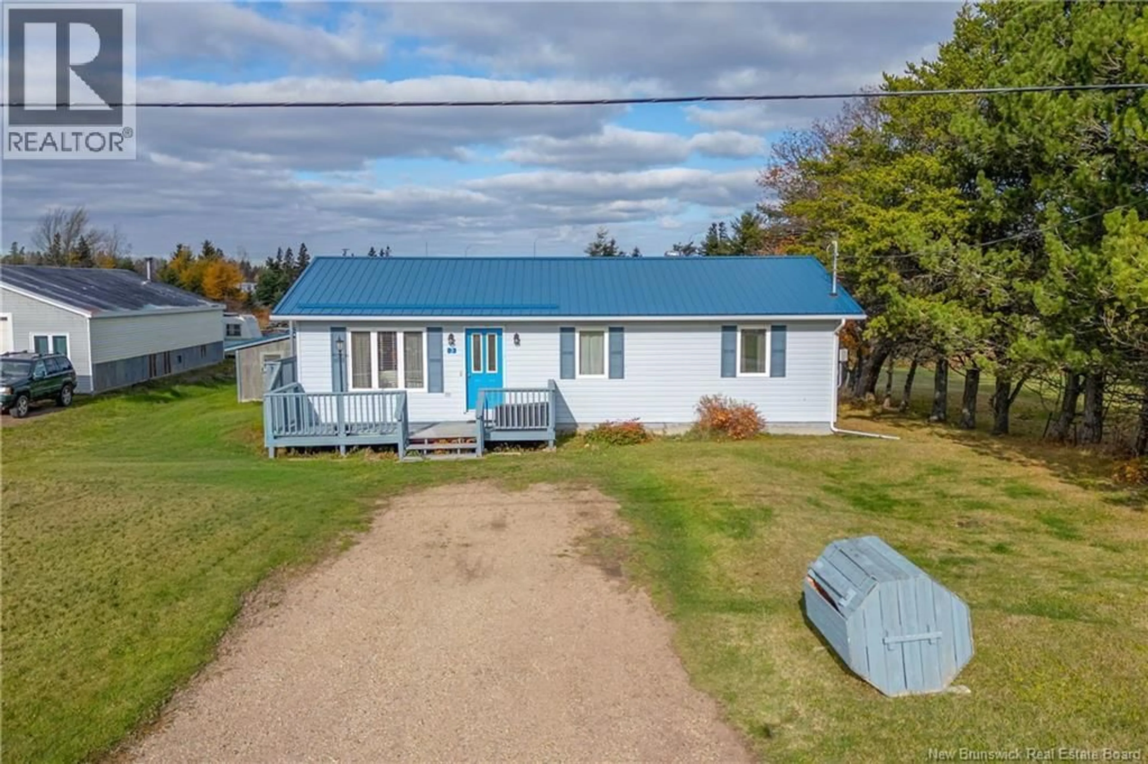 A pic from outside/outdoor area/front of a property/back of a property/a pic from drone, unknown for 3 BIRCH STREET, Port Elgin New Brunswick E4M2B9