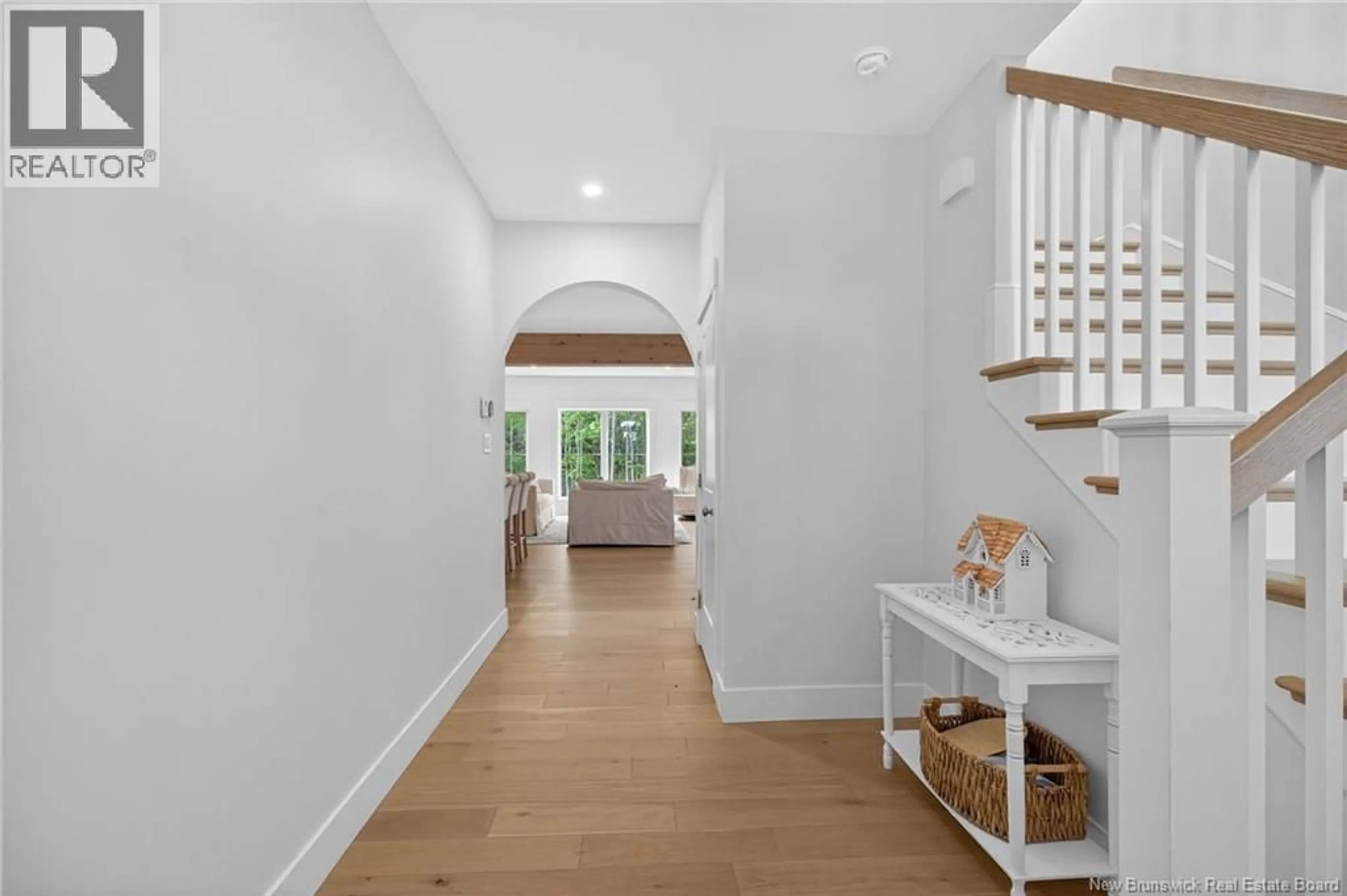 Indoor entryway for 38 HEROS COURT, Moncton New Brunswick E1G6A2