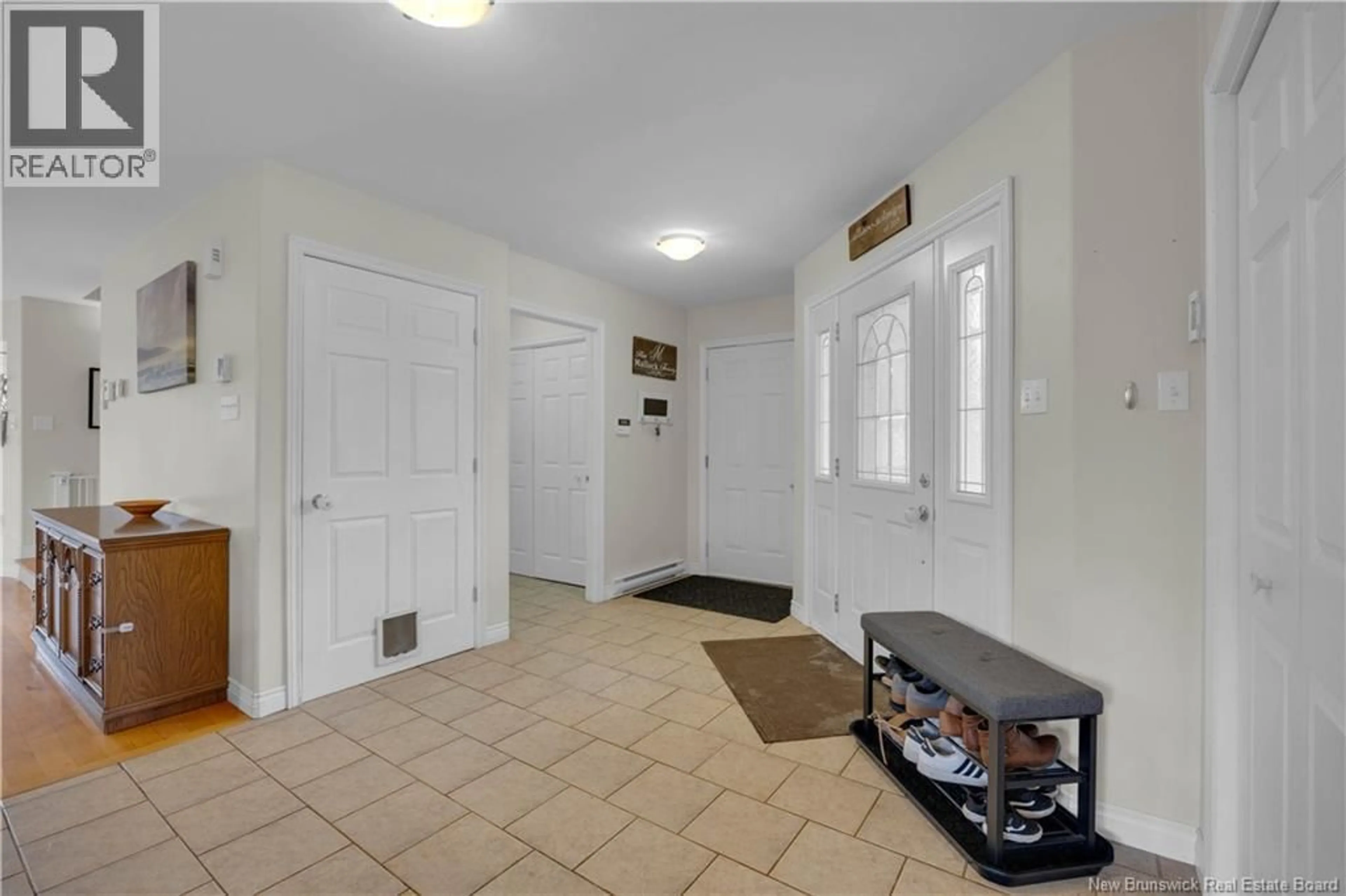 Indoor entryway for 2330 LOCH LOMOND ROAD, Saint John New Brunswick E2N1A4
