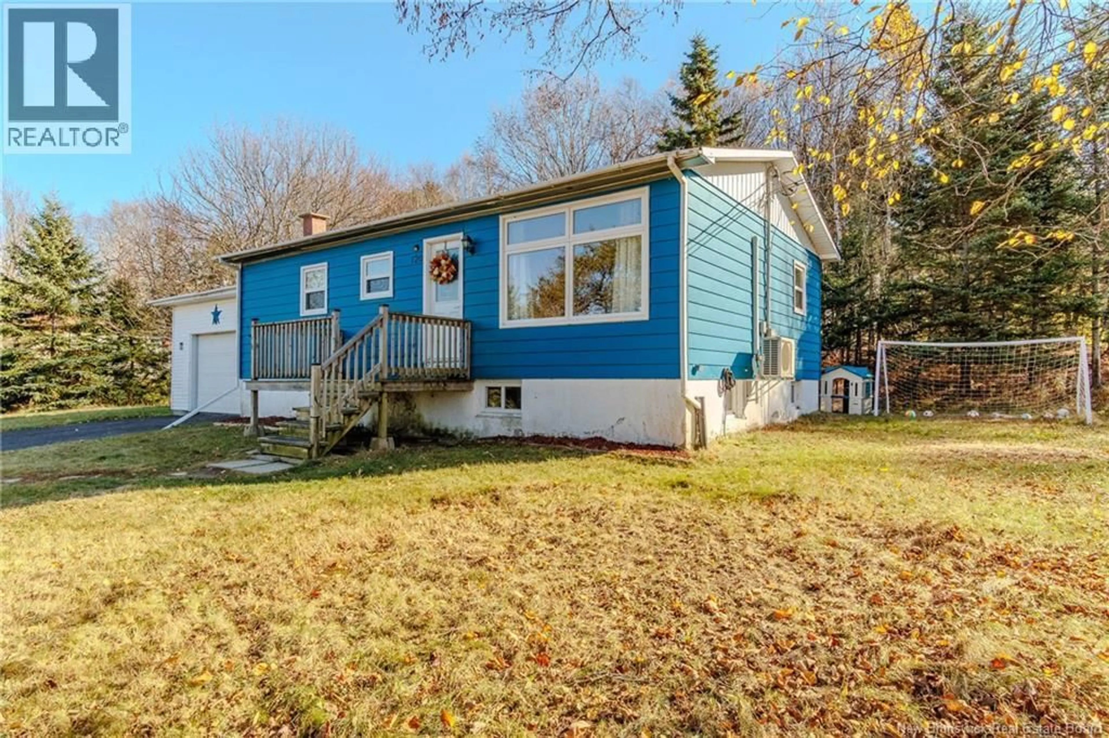 Home with vinyl exterior material, street for 126 VINCENT ROAD, Quispamsis New Brunswick E2E1S8