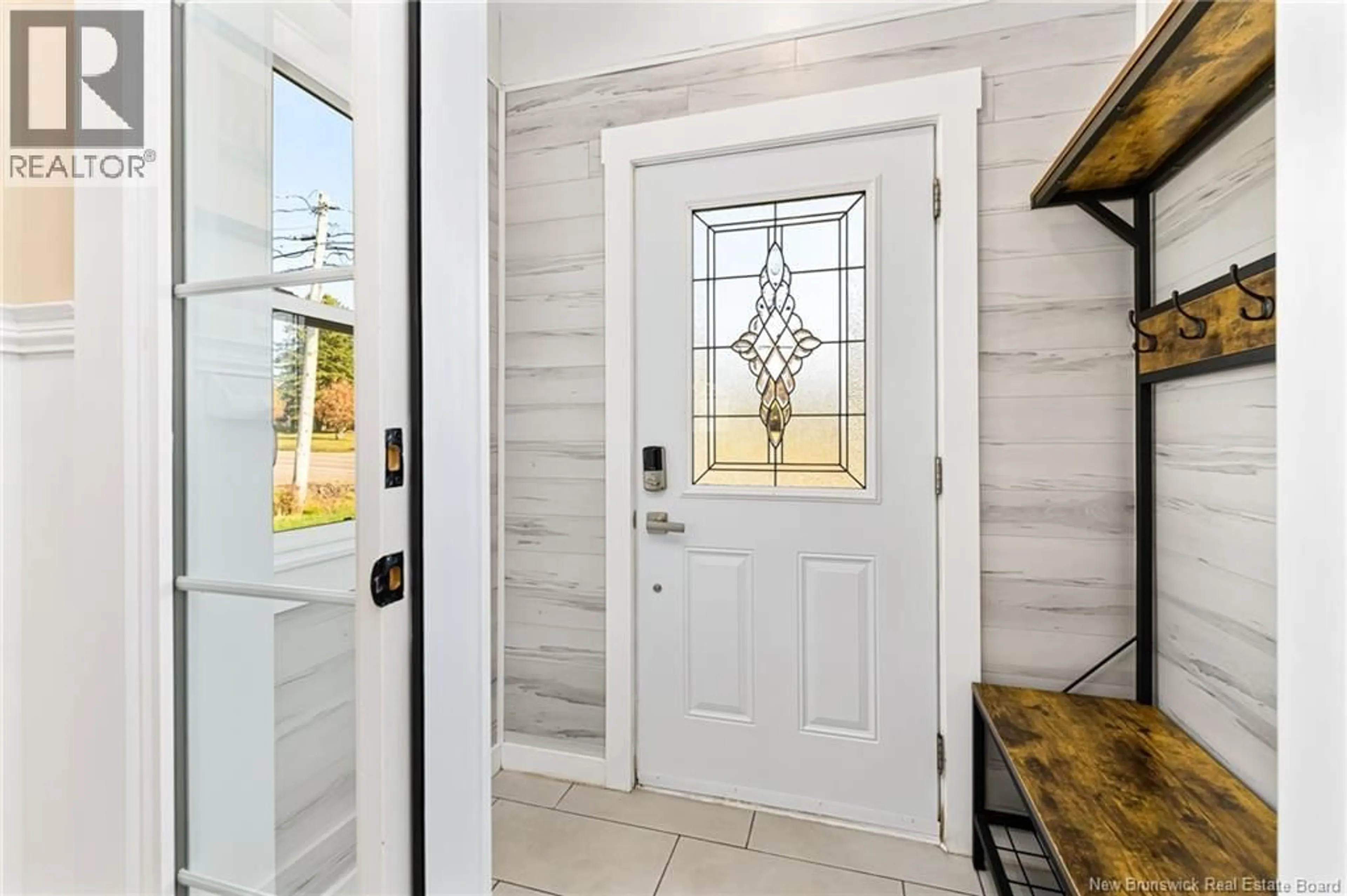 Indoor entryway for 351 DOVER ROAD, Dieppe New Brunswick E1A7L5