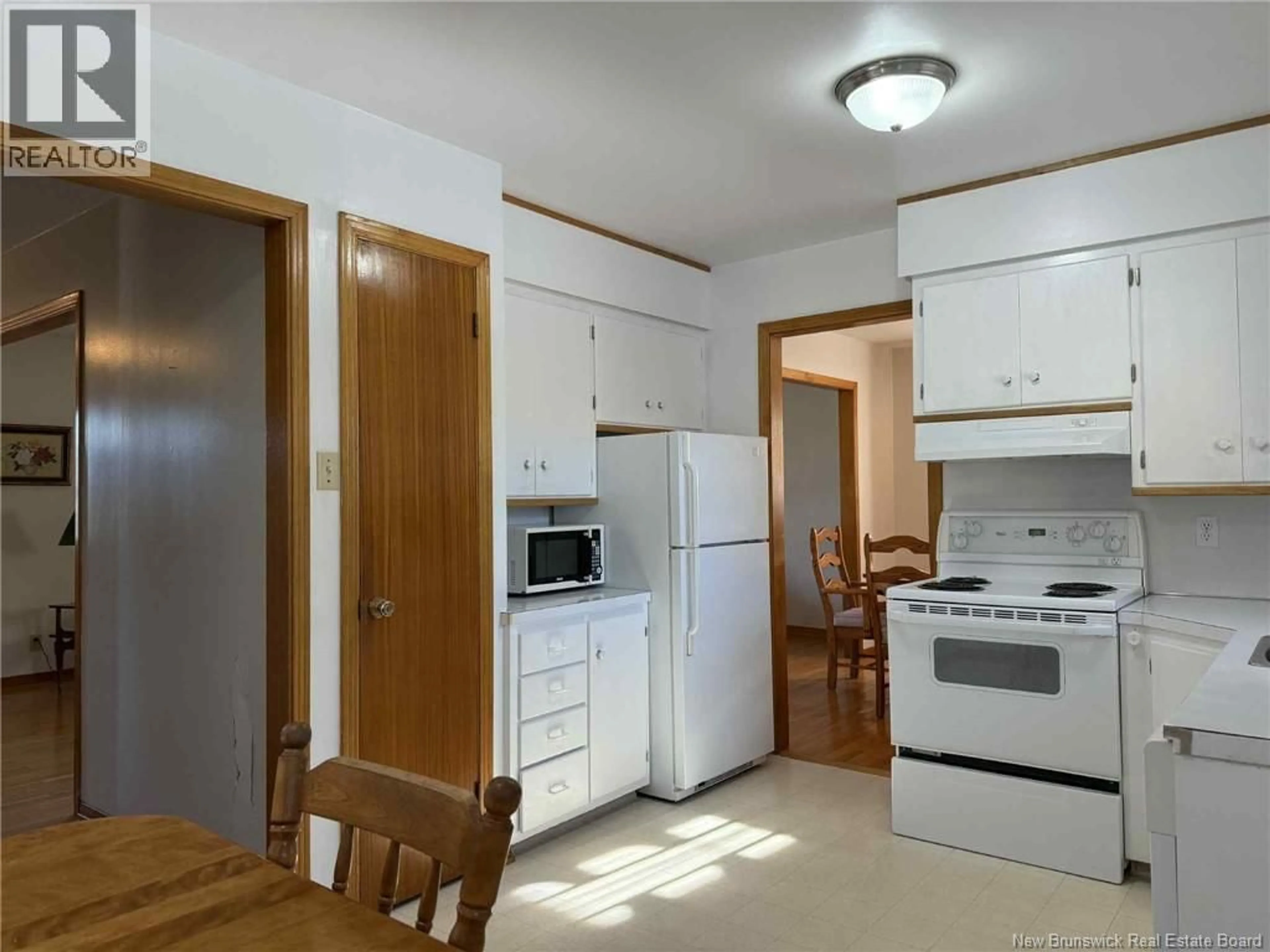 Standard kitchen, unknown for 6 NICOL STREET, Miramichi New Brunswick E1N2Z4