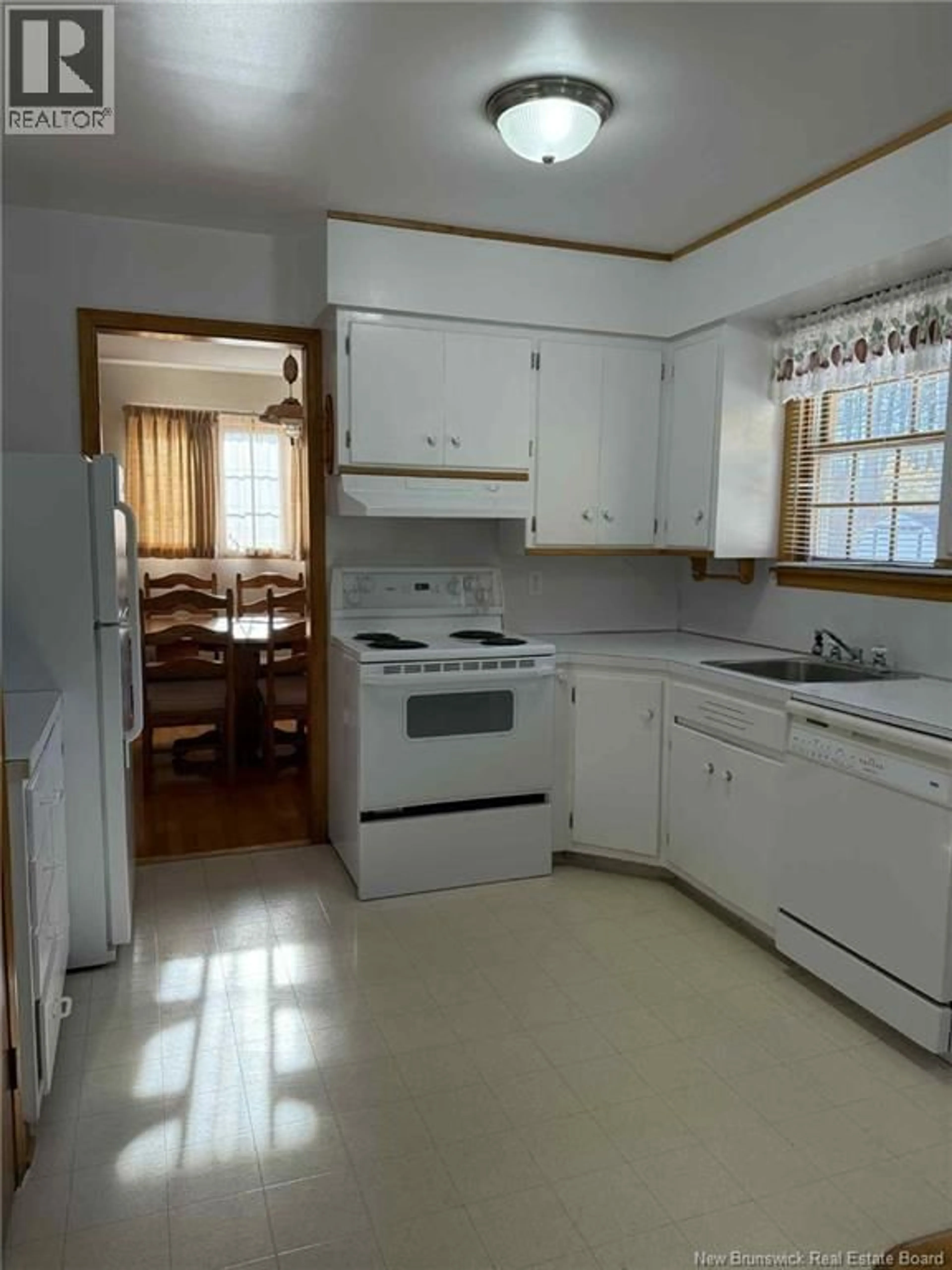 Standard kitchen, unknown for 6 NICOL STREET, Miramichi New Brunswick E1N2Z4