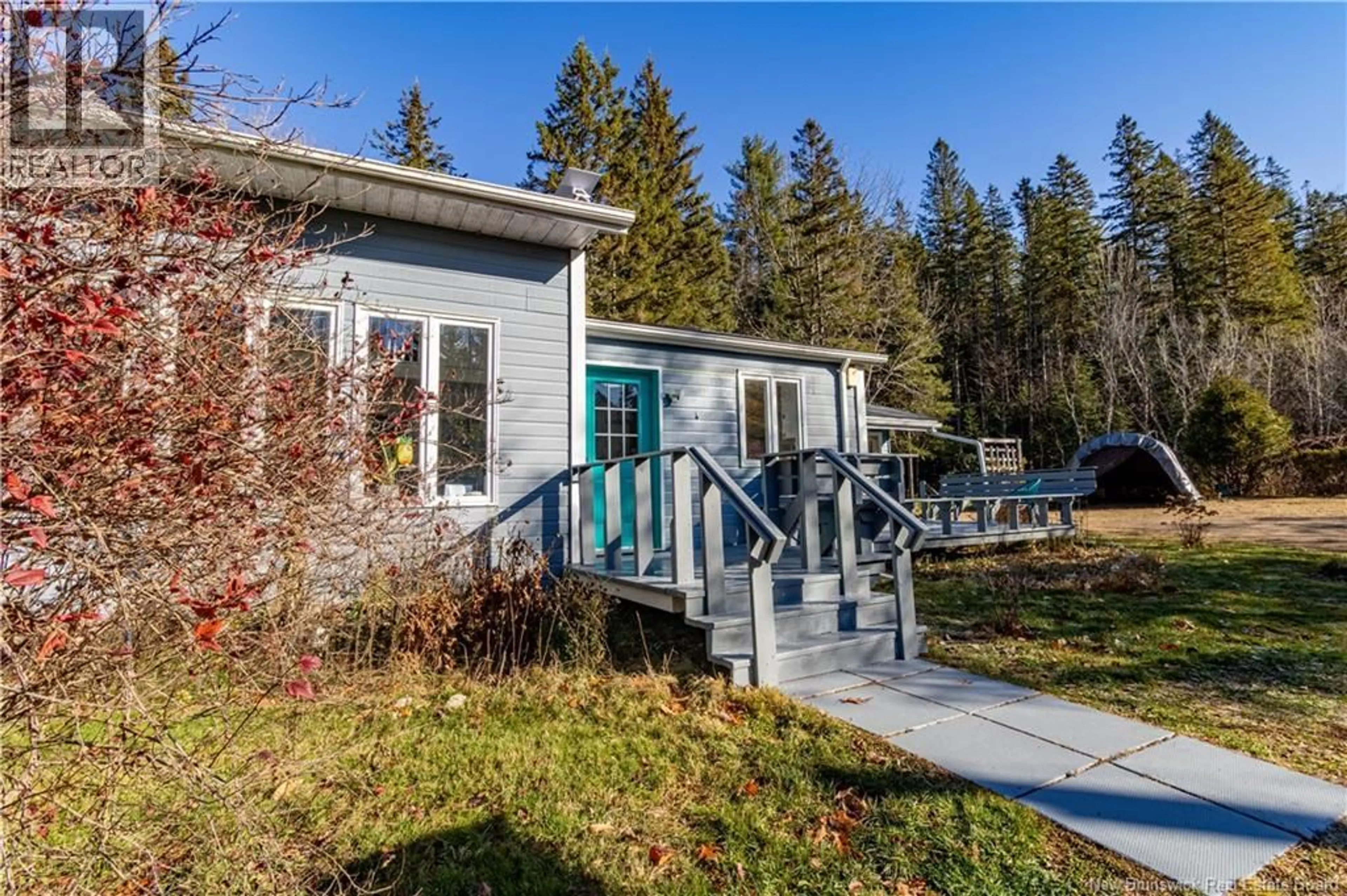 Home with vinyl exterior material, unknown for 11594 ROUTE 114, Springdale New Brunswick E4E5M8