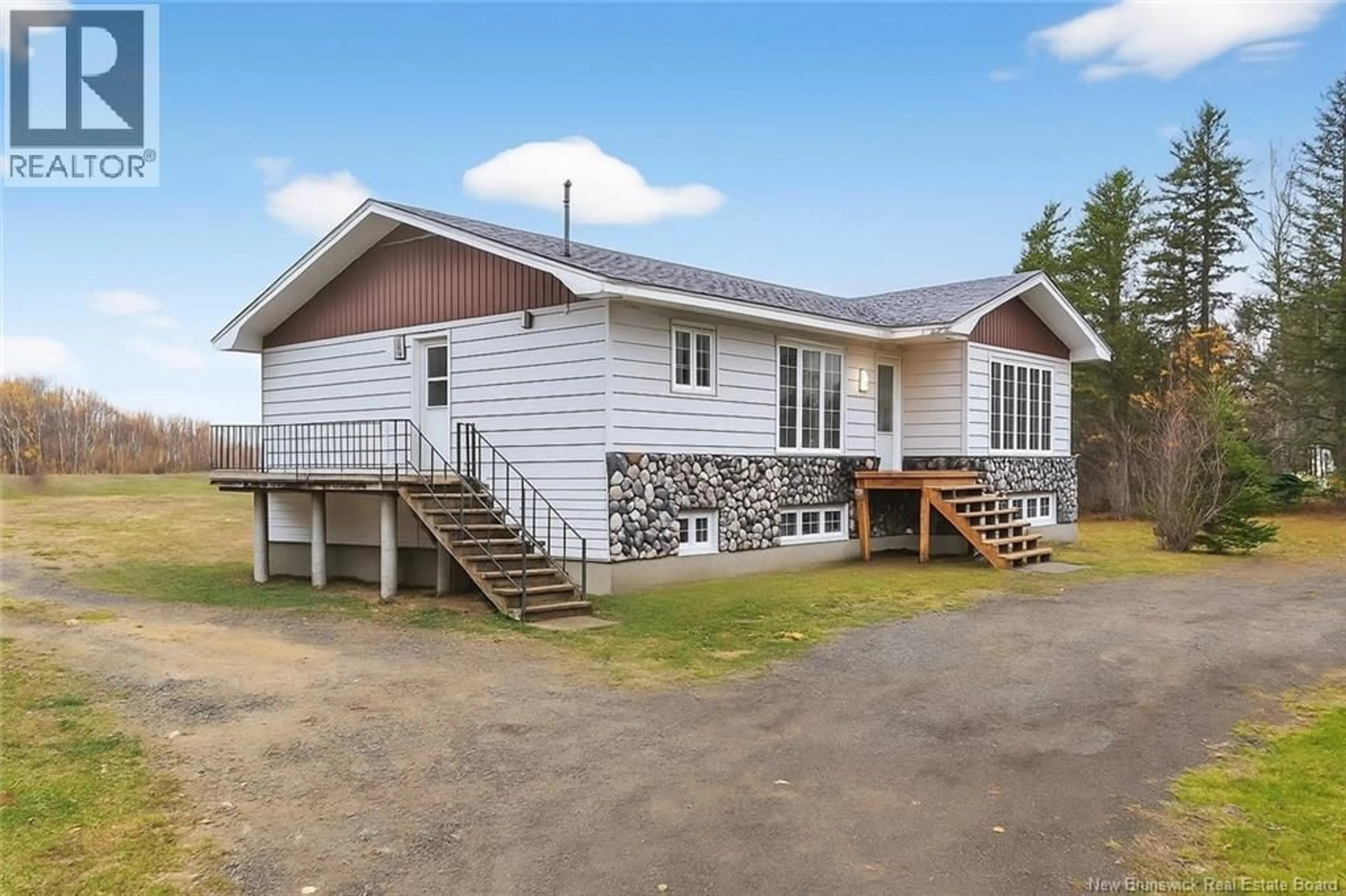 A pic from outside/outdoor area/front of a property/back of a property/a pic from drone, building for 10406 ROUTE 134, Saint-Louis-De-Kent New Brunswick E4X2L2