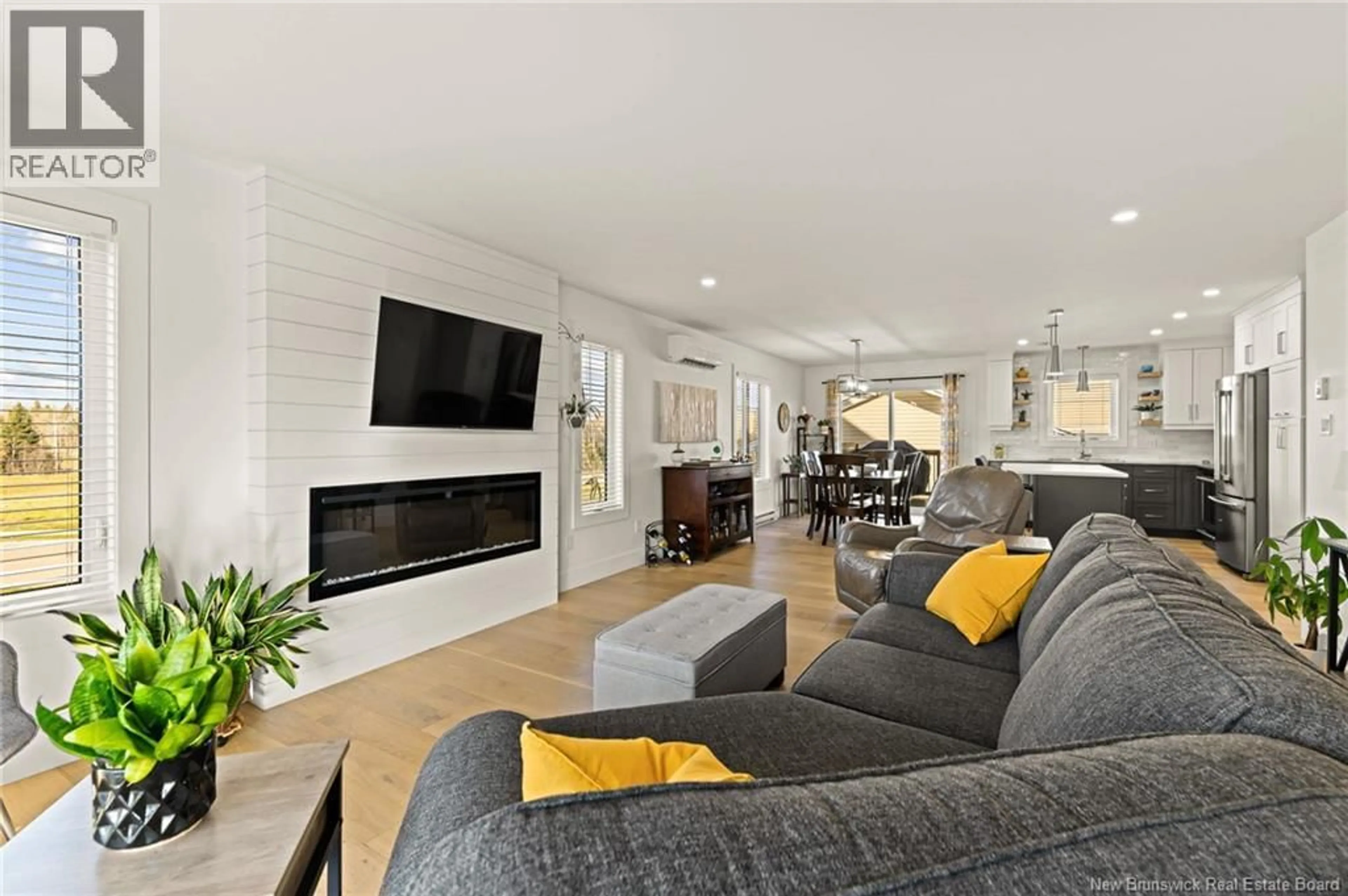 Living room with furniture, unknown for 22 DONAT CRESCENT, Dieppe New Brunswick E1A9L4