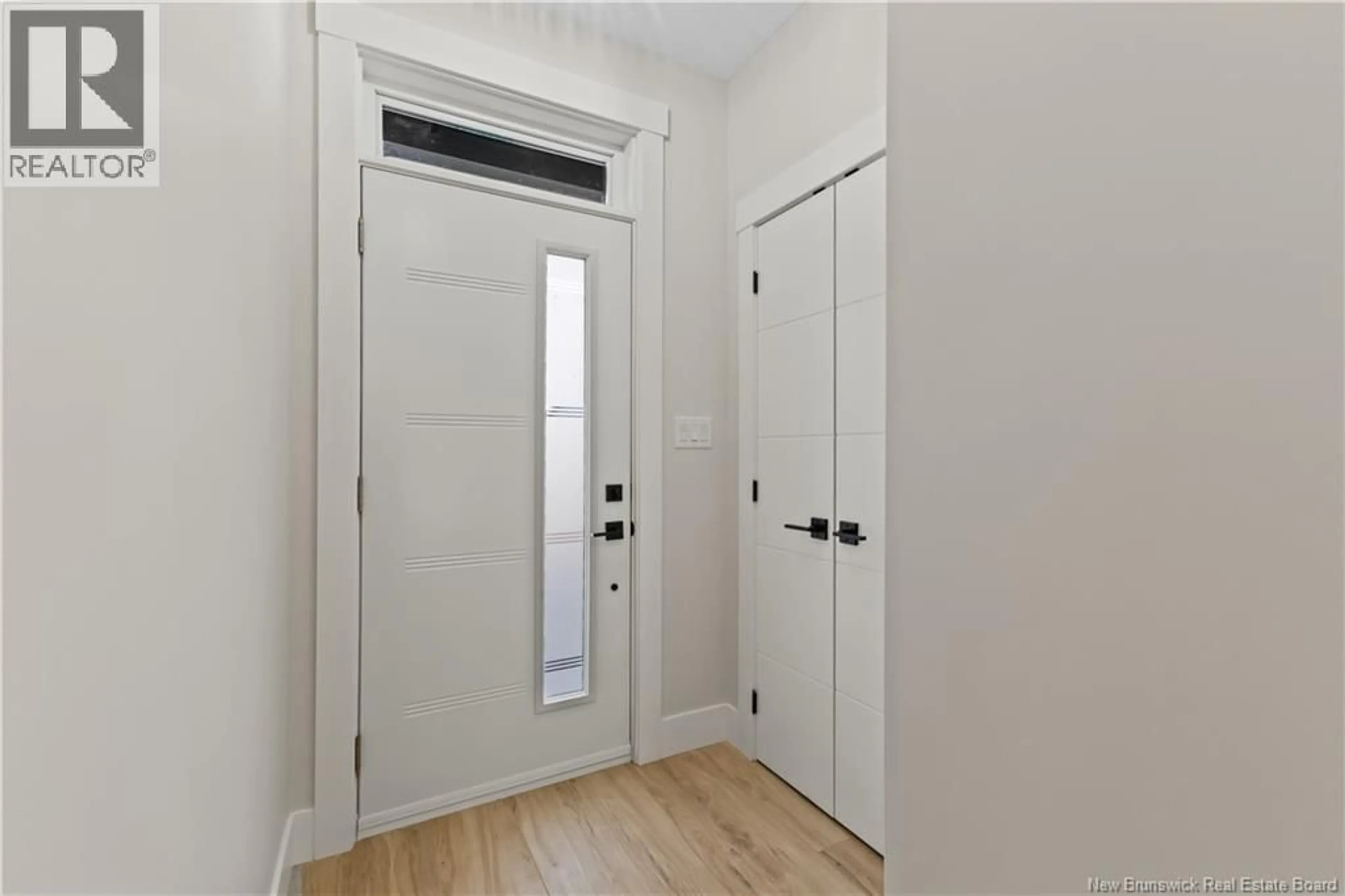 Indoor entryway for 133 MONIQUE ST, Shediac New Brunswick E4P2M5