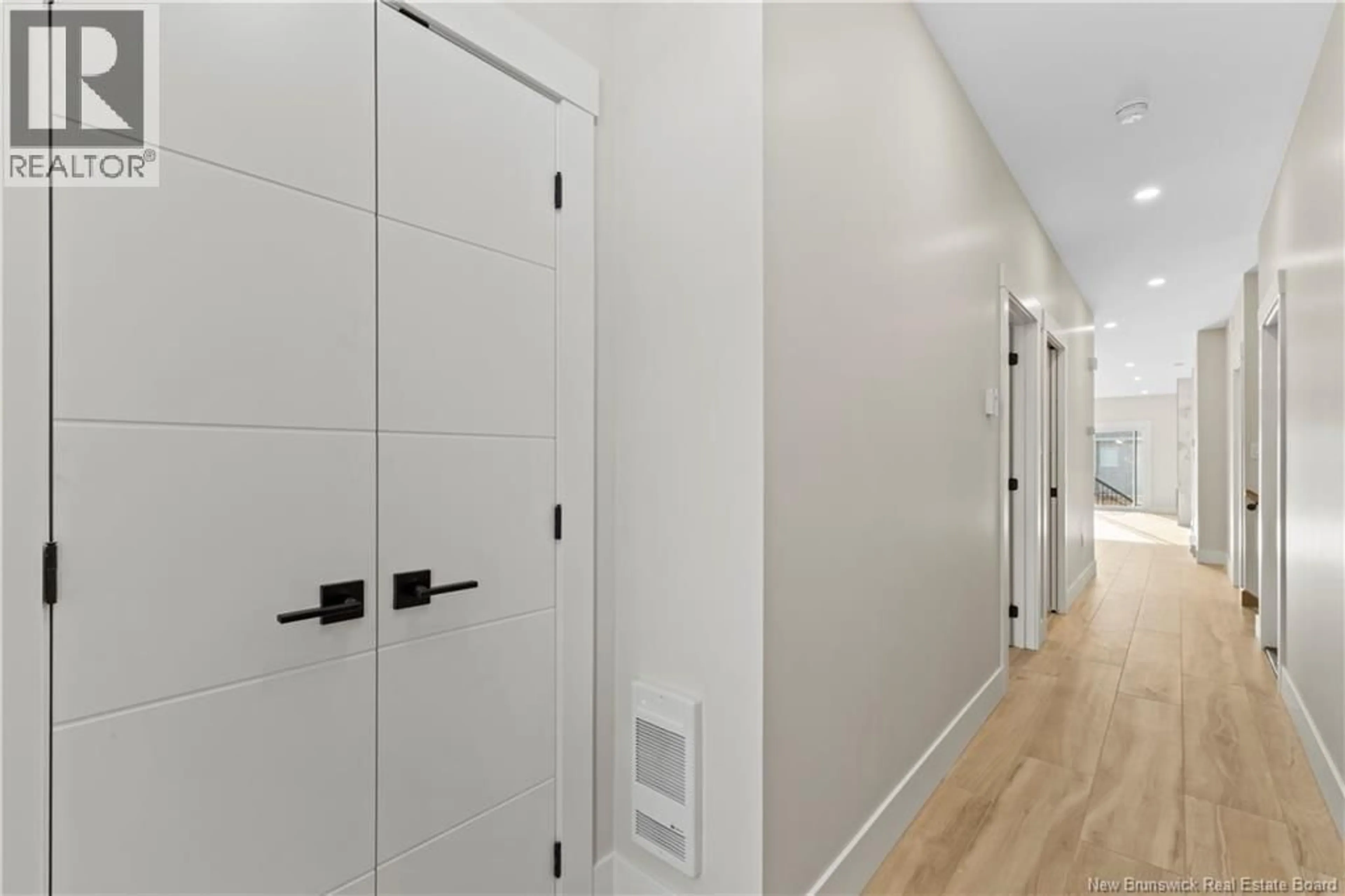 Indoor entryway for 133 MONIQUE ST, Shediac New Brunswick E4P2M5