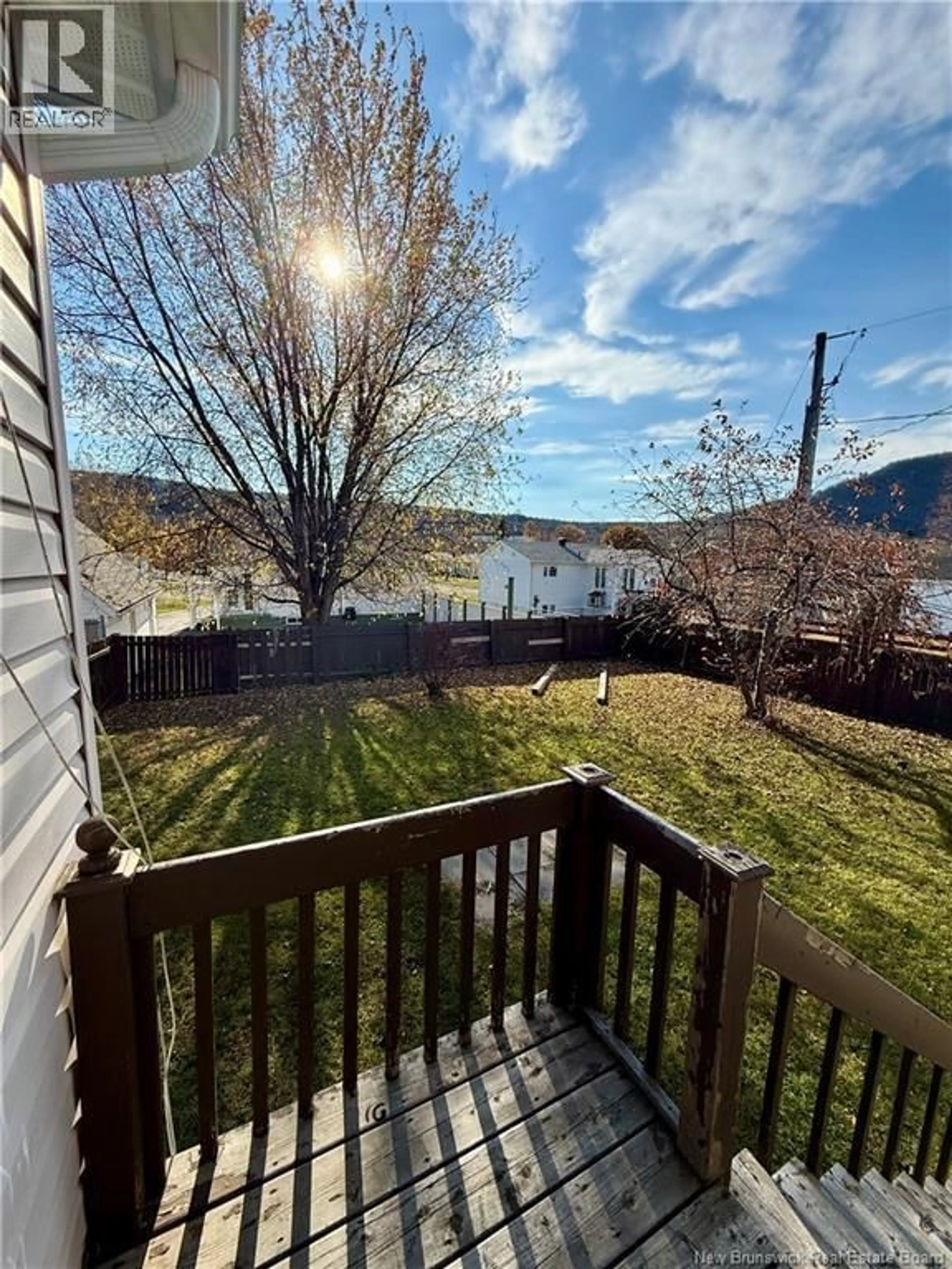 Unknown for 100 DOVER, Campbellton New Brunswick E3N1P8