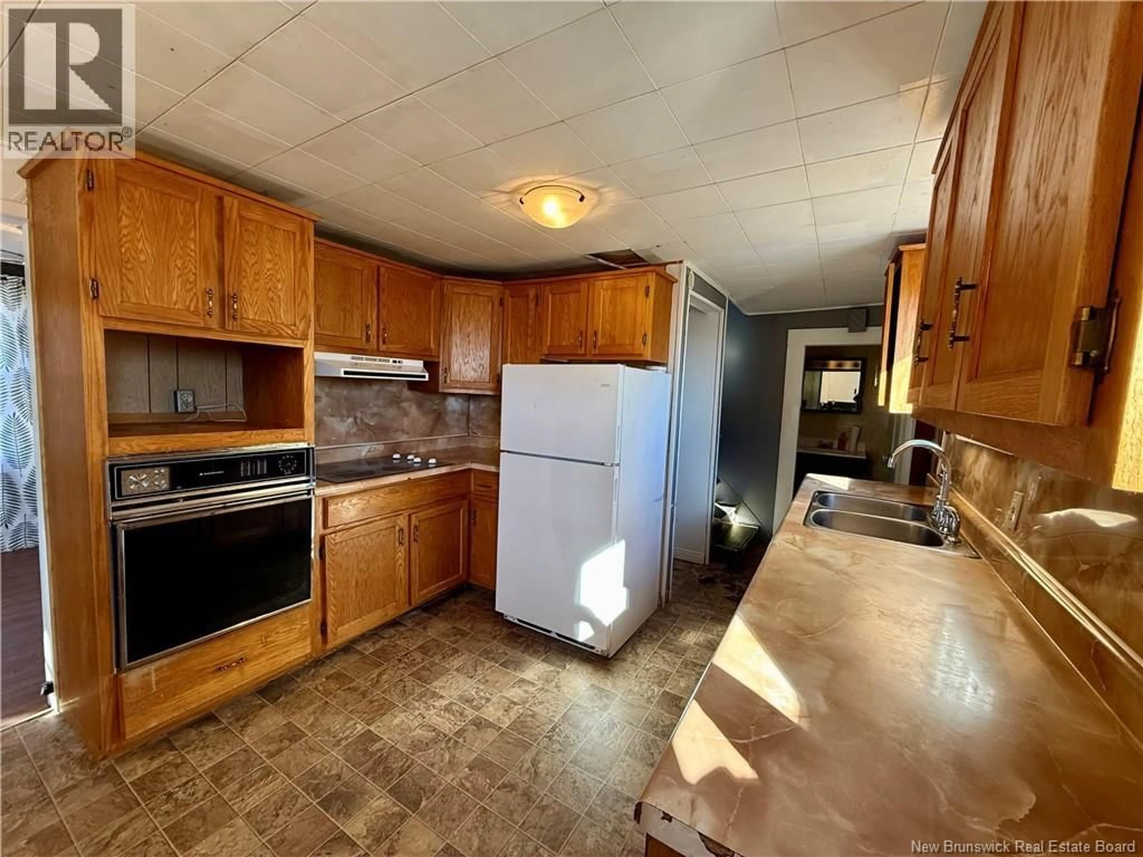 Standard kitchen, ceramic/tile floor for 278 SWEENEY LANE, Miramichi New Brunswick E1V3A8