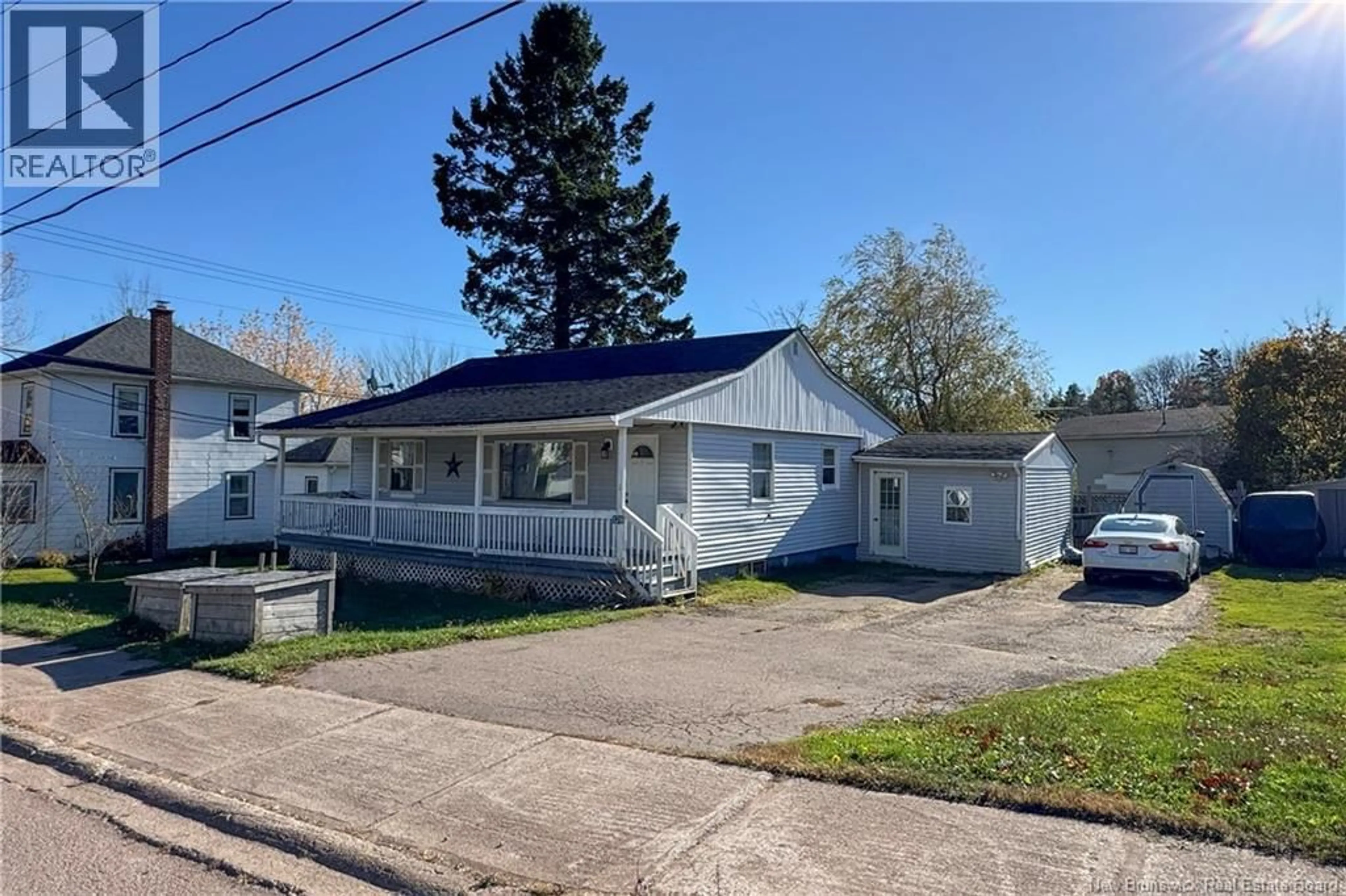 Unknown for 128 YORK STREET, Sackville New Brunswick E4L4S1