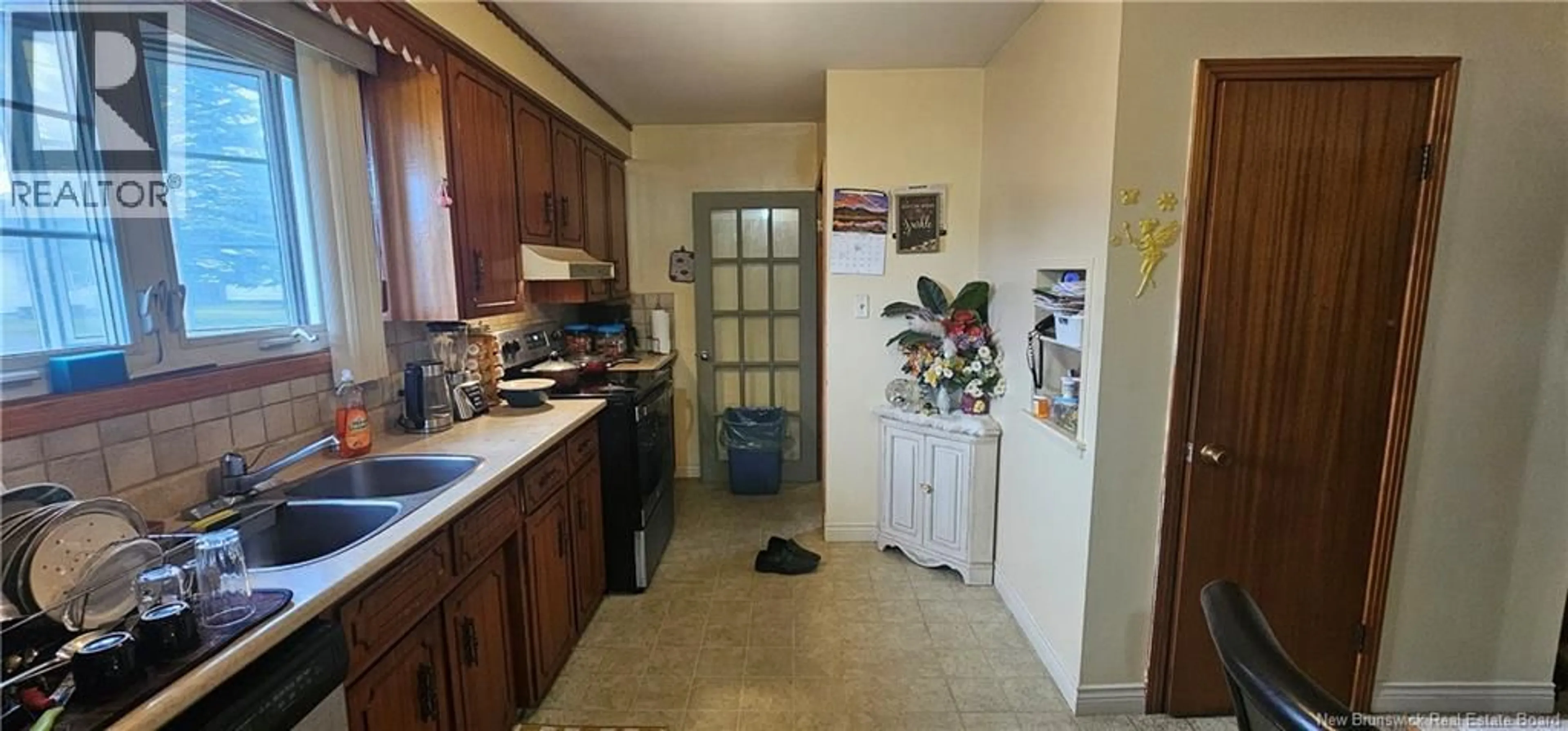 Standard kitchen, ceramic/tile floor for 118 SPRUCE STREET, Moncton New Brunswick E1C7K3