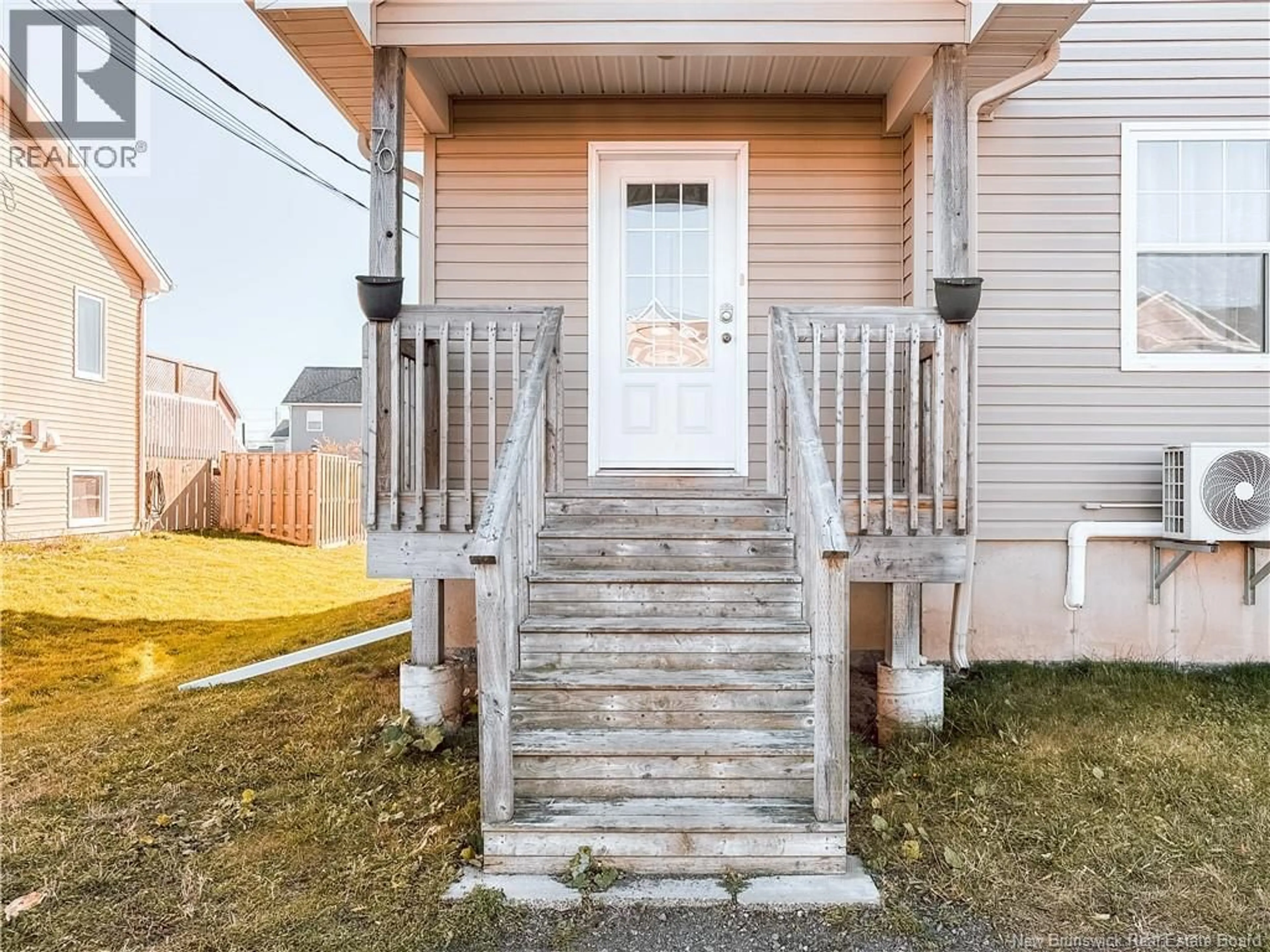 Stairs for 70 GAMBIA, Moncton New Brunswick E1G5K7