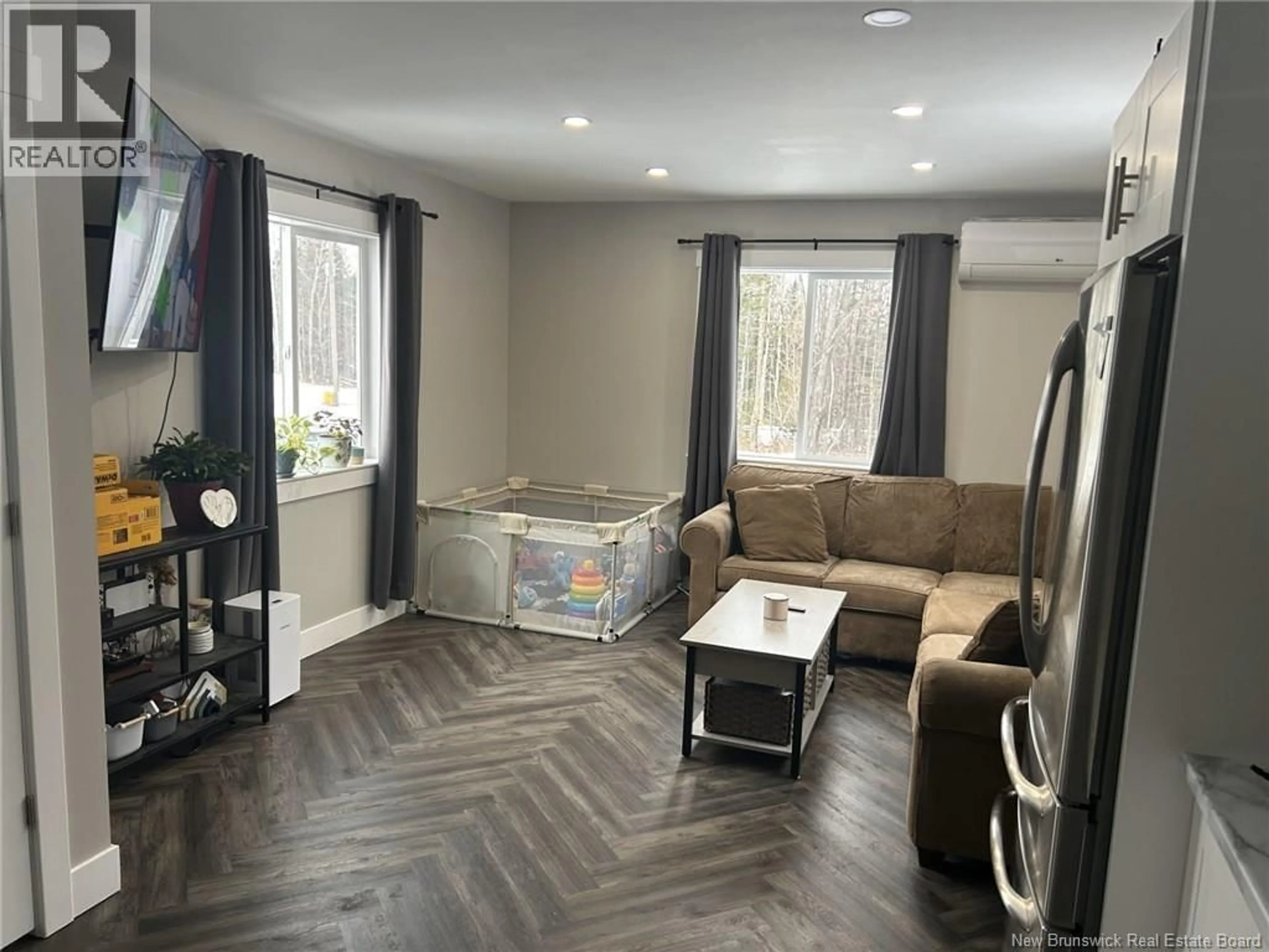 Living room with furniture, unknown for 2676 ROUTE 640, Hanwell New Brunswick E3E2B6