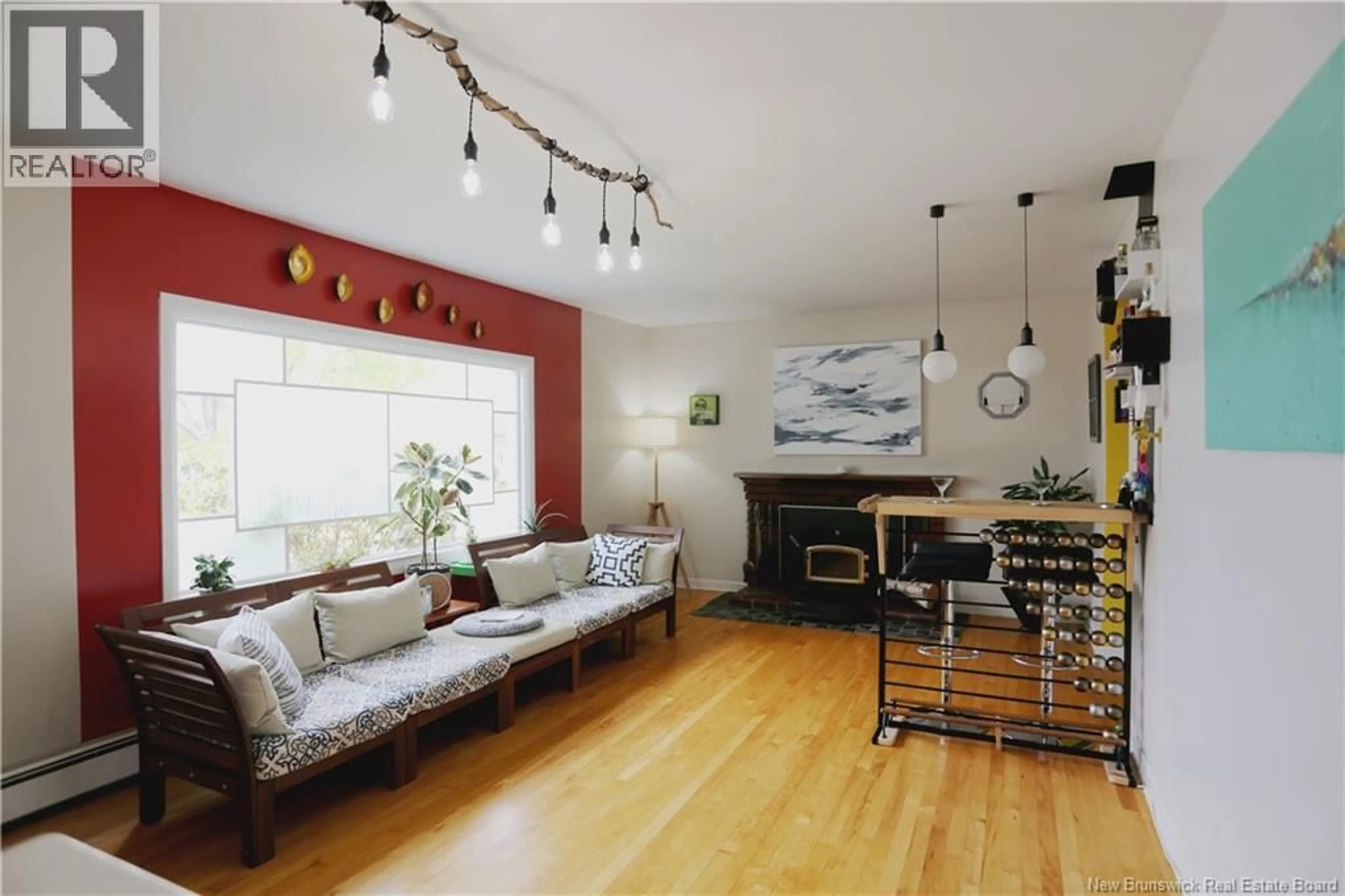 Living room with furniture, wood/laminate floor for 909 MONTGOMERY AVENUE, Riverview New Brunswick E1B2A9