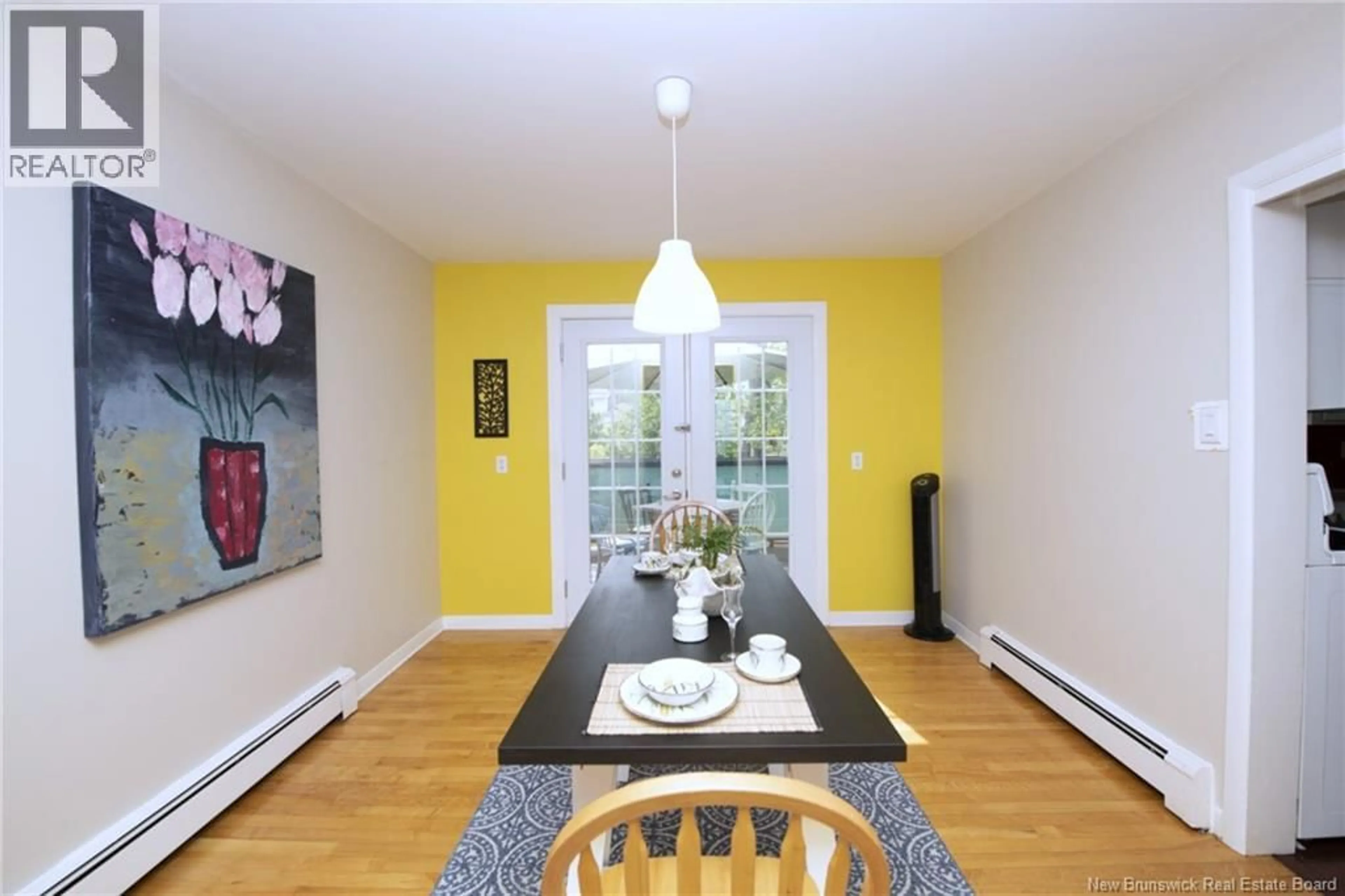 Dining room, wood/laminate floor for 909 MONTGOMERY AVENUE, Riverview New Brunswick E1B2A9