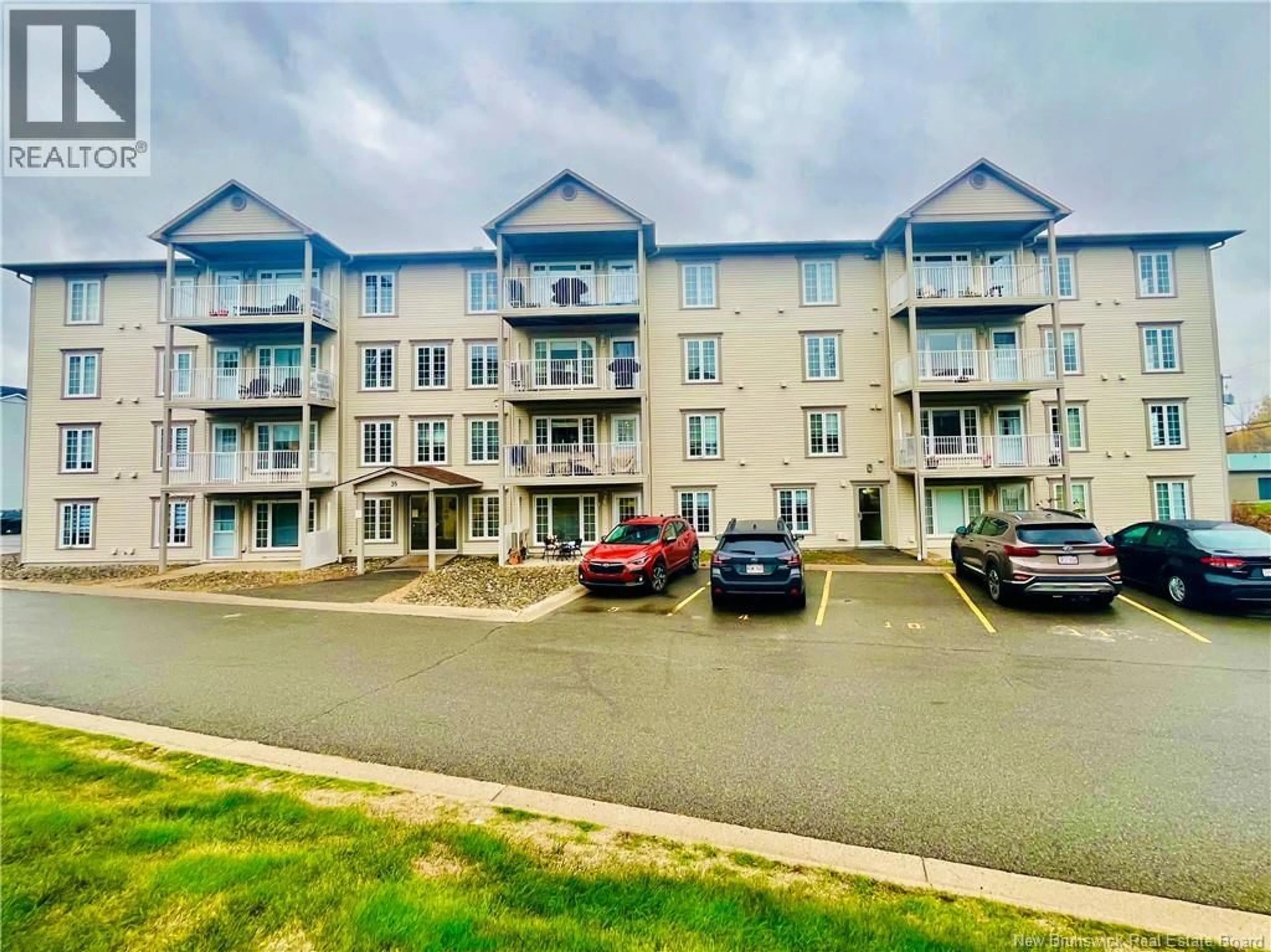 A pic from outside/outdoor area/front of a property/back of a property/a pic from drone, unknown for 5 - 35 LIAN STREET, Fredericton New Brunswick E3C0A2