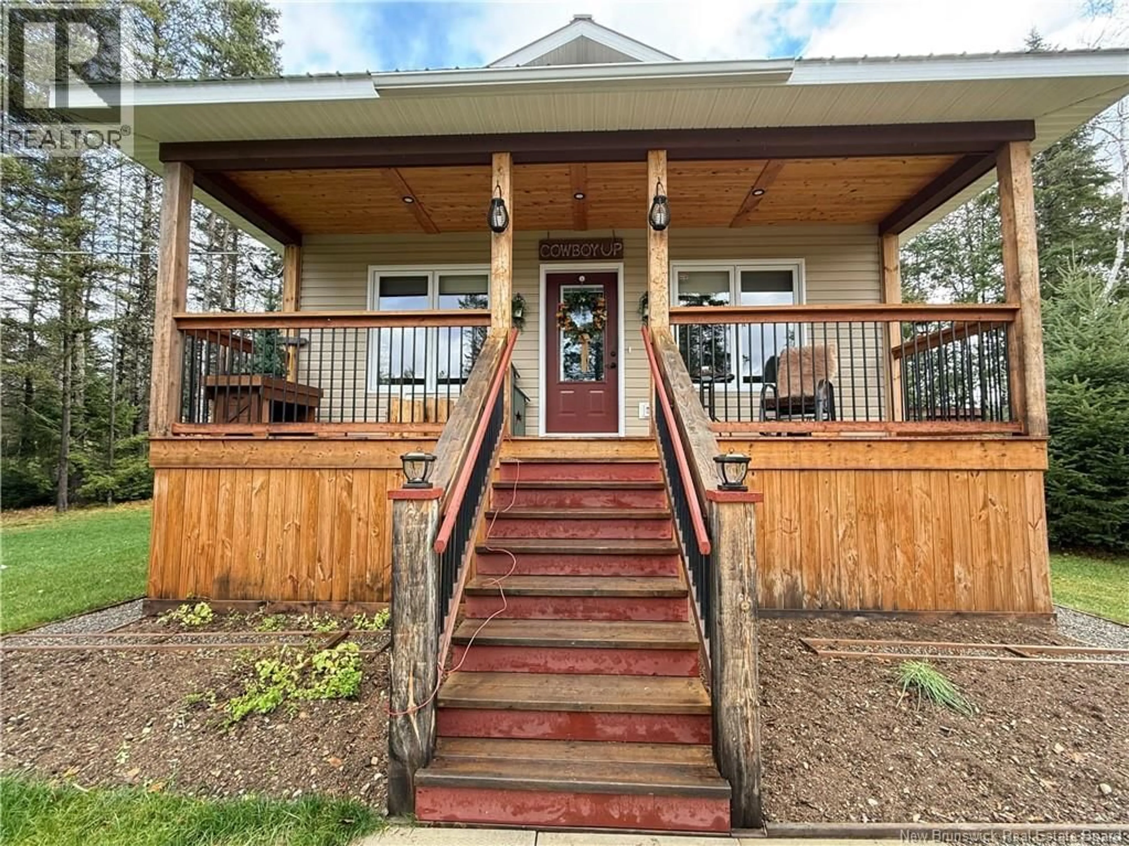 Indoor entryway for 101 COOMBES ROAD, Grand-Sault/Grand Falls New Brunswick E7E2P8