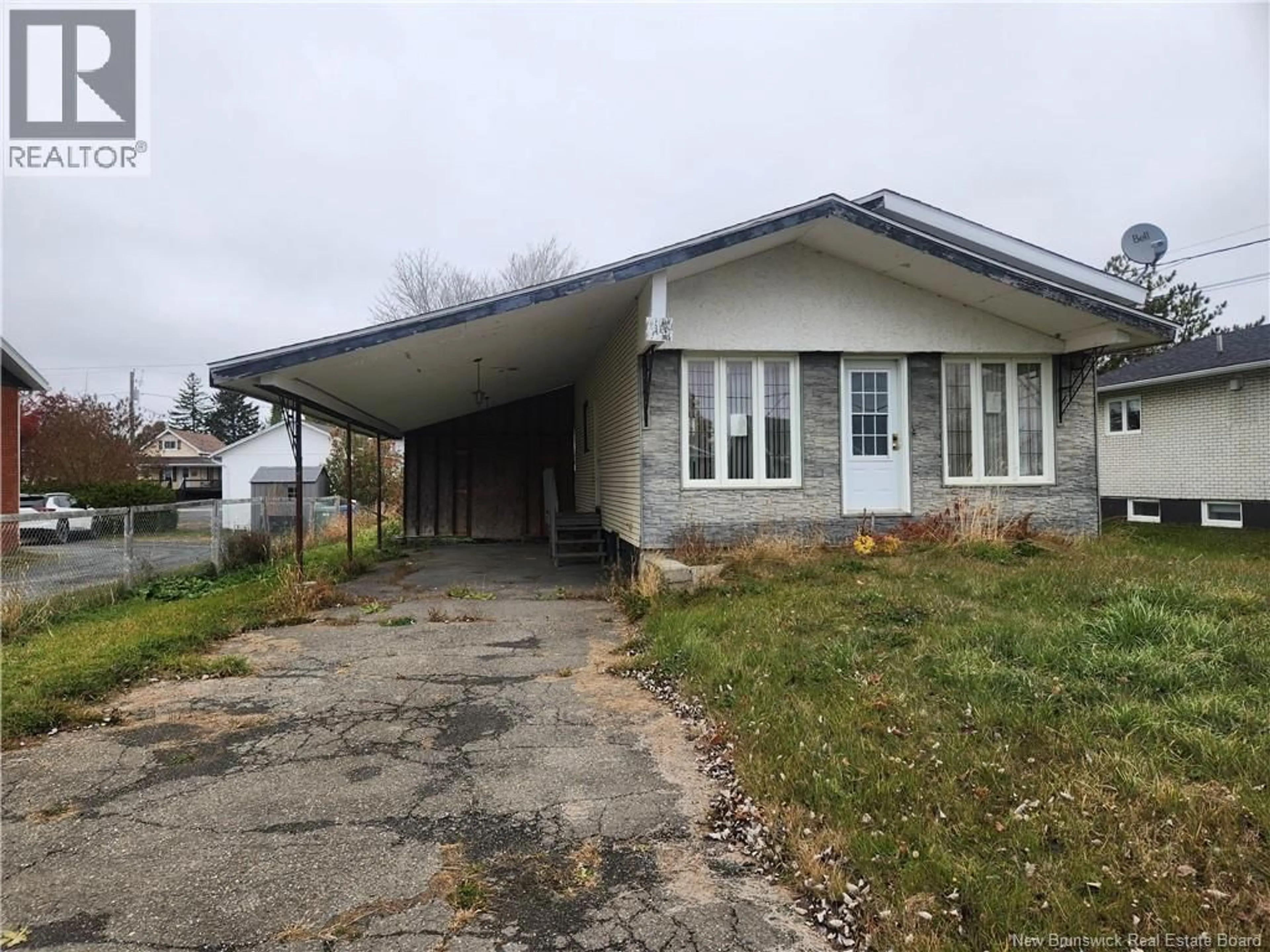 Unknown for 32 RUE PELLETIER, Saint-Quentin New Brunswick E8A1Y1