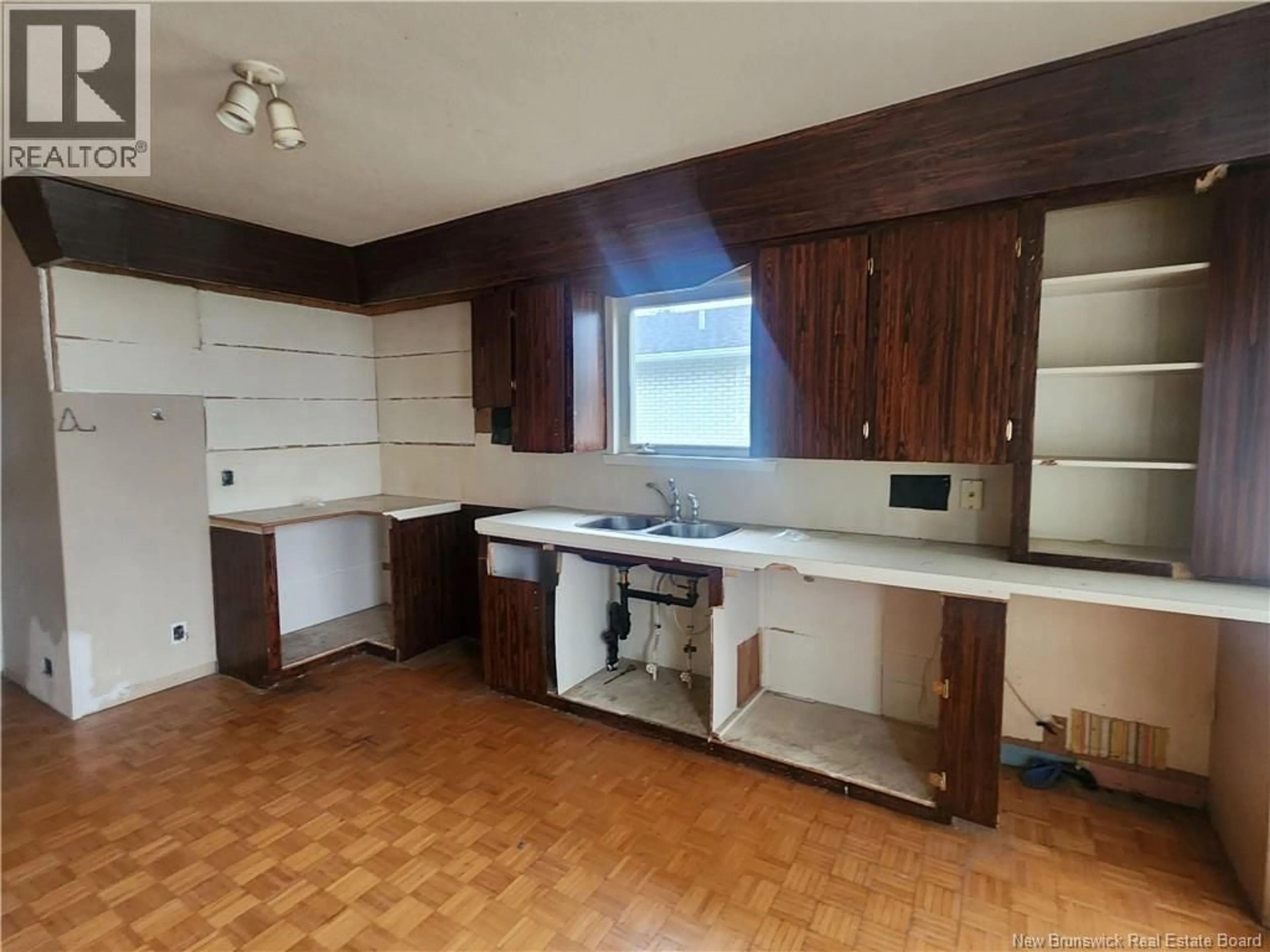 Unknown for 32 RUE PELLETIER, Saint-Quentin New Brunswick E8A1Y1