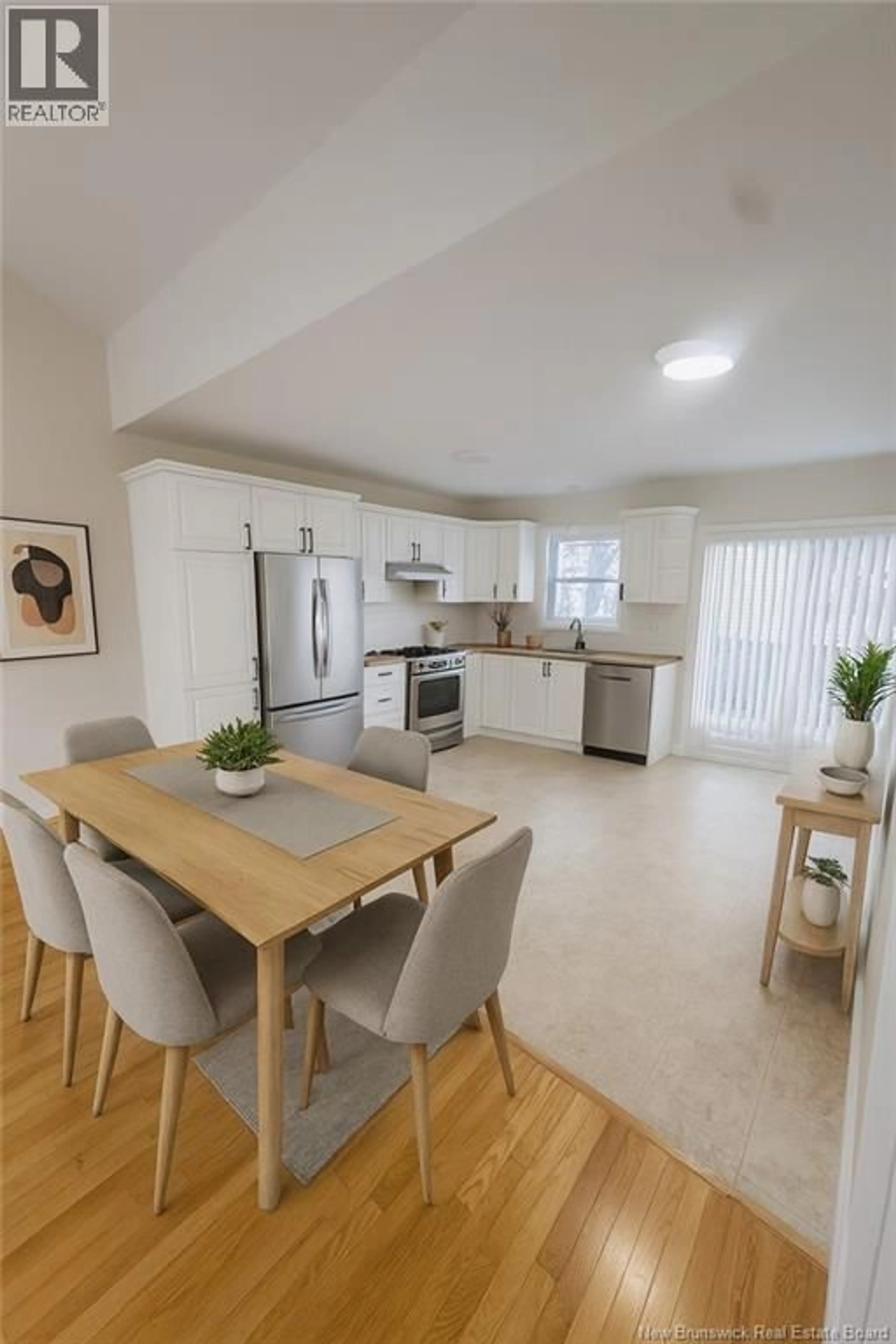 Open concept kitchen, unknown for 545 ST-SIMON, Bathurst New Brunswick E2A3L7